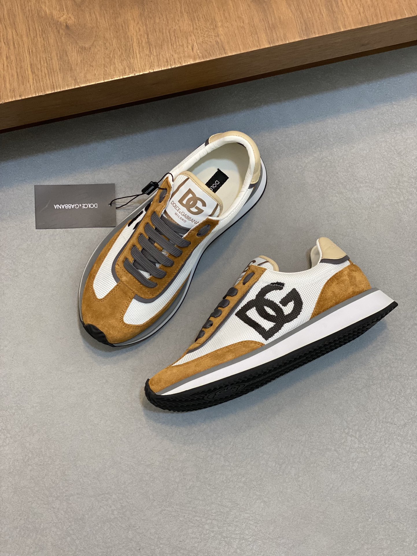 --Nuevo--Dolce&Gabbana--DG de gama alta de los hombres zapatos deportivo-casual. Mostrador superior 