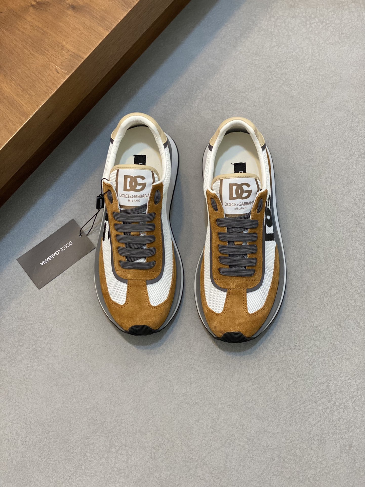 --Nuevo--Dolce&Gabbana--DG de gama alta de los hombres zapatos deportivo-casual. Mostrador superior 