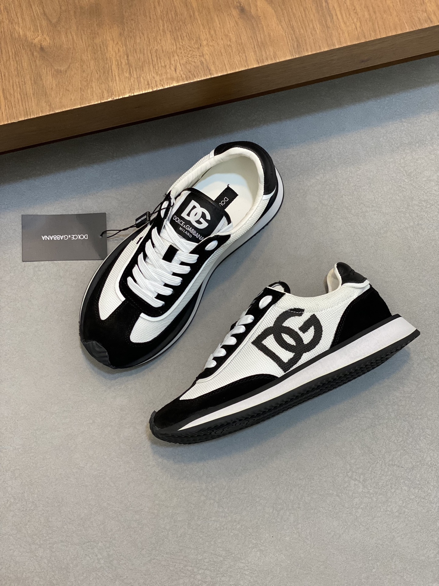 --Nuevo--Dolce&Gabbana--DG de gama alta de los hombres zapatos deportivo-casual. Mostrador superior 
