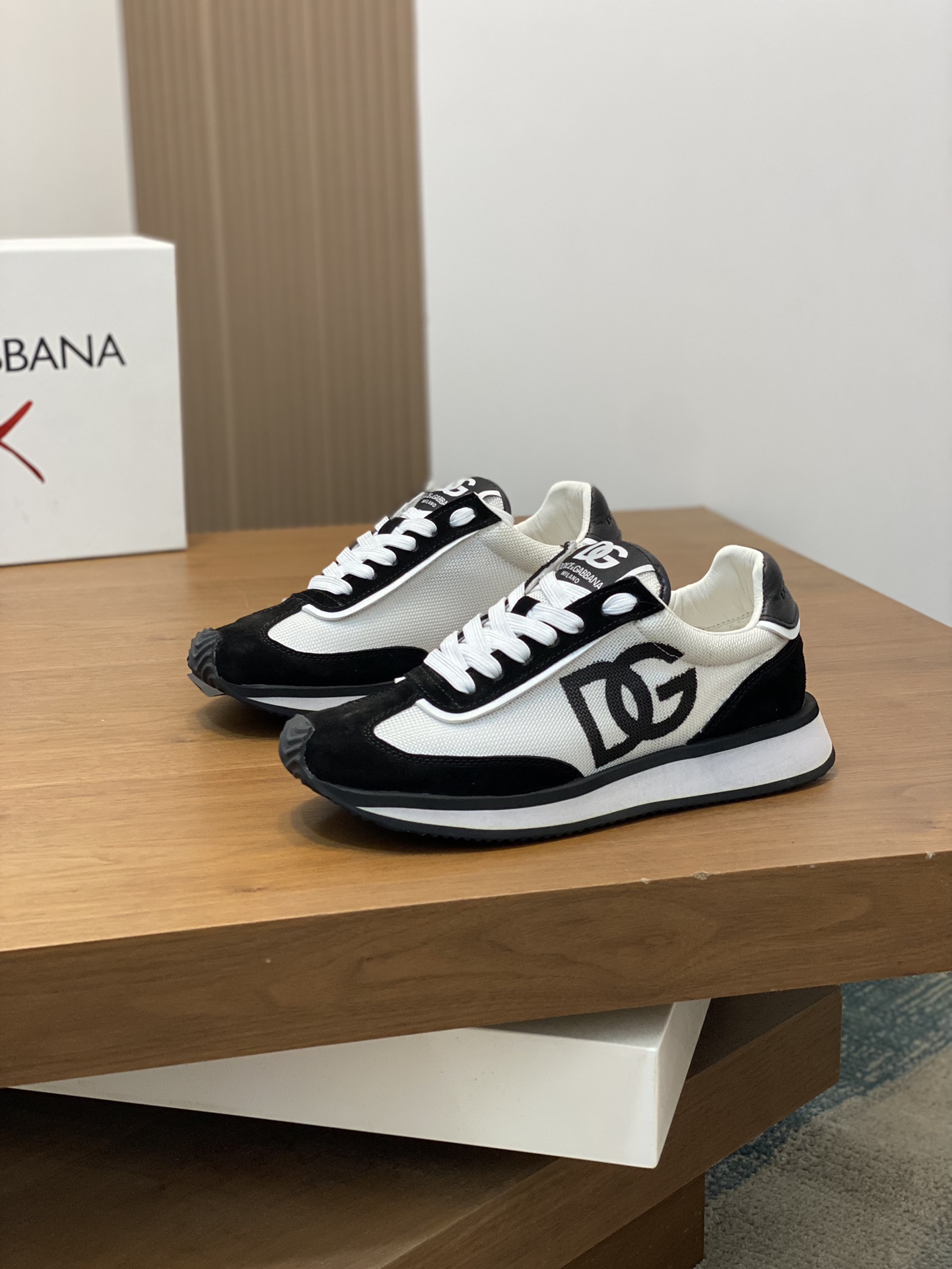 --Nuevo--Dolce&Gabbana--DG de gama alta de los hombres zapatos deportivo-casual. Mostrador superior 