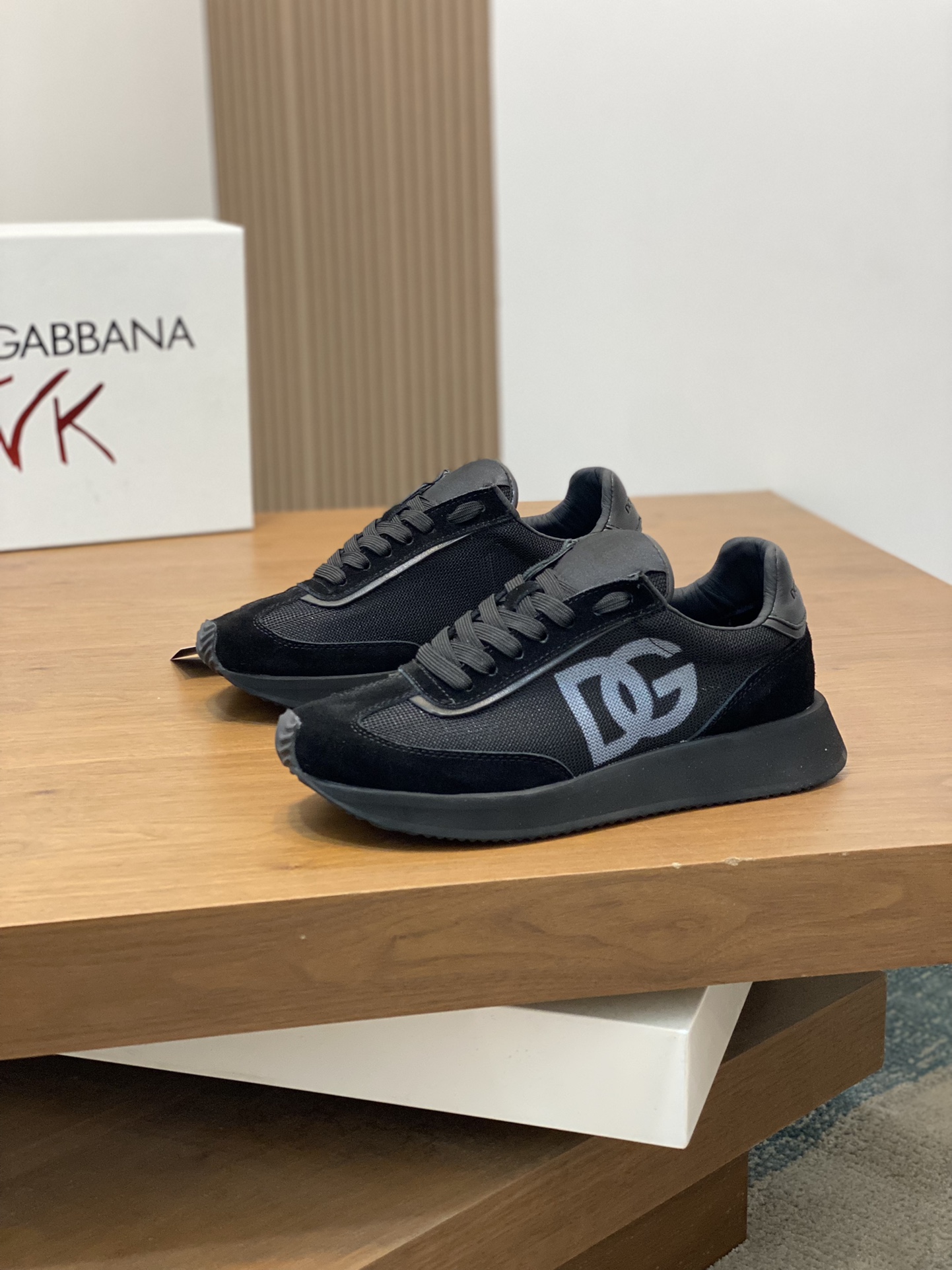 --Nuevo--Dolce&Gabbana--DG de gama alta de los hombres zapatos deportivo-casual. Mostrador superior 