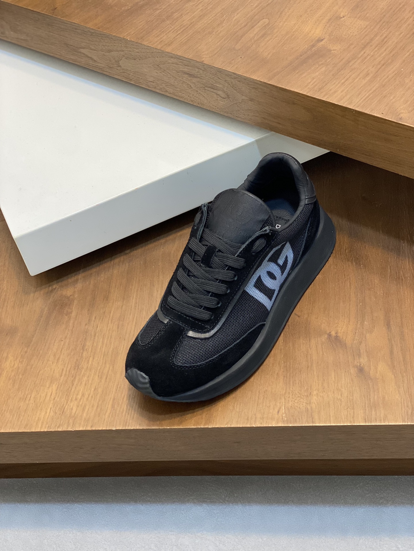 --Nuevo--Dolce&Gabbana--DG de gama alta de los hombres zapatos deportivo-casual. Mostrador superior 