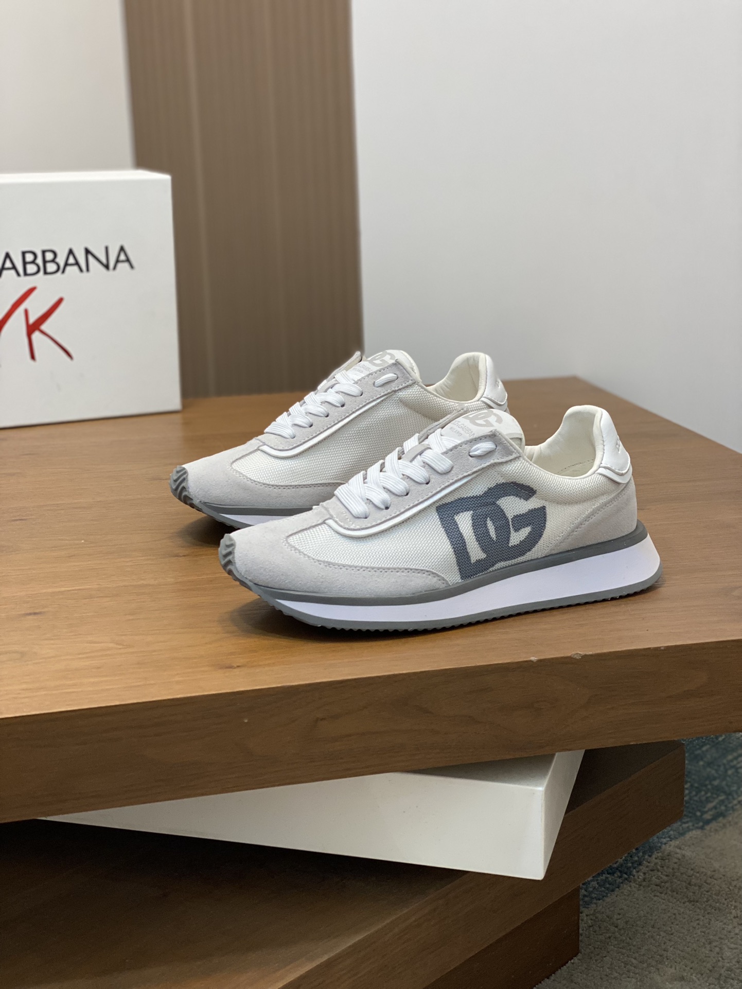 --Nuevo--Dolce&Gabbana--DG de gama alta de los hombres zapatos deportivo-casual. Mostrador superior 