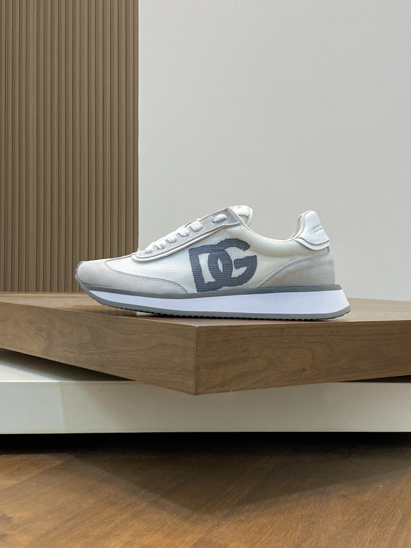 --Nuevo--Dolce&Gabbana--DG de gama alta de los hombres zapatos deportivo-casual. Mostrador superior 
