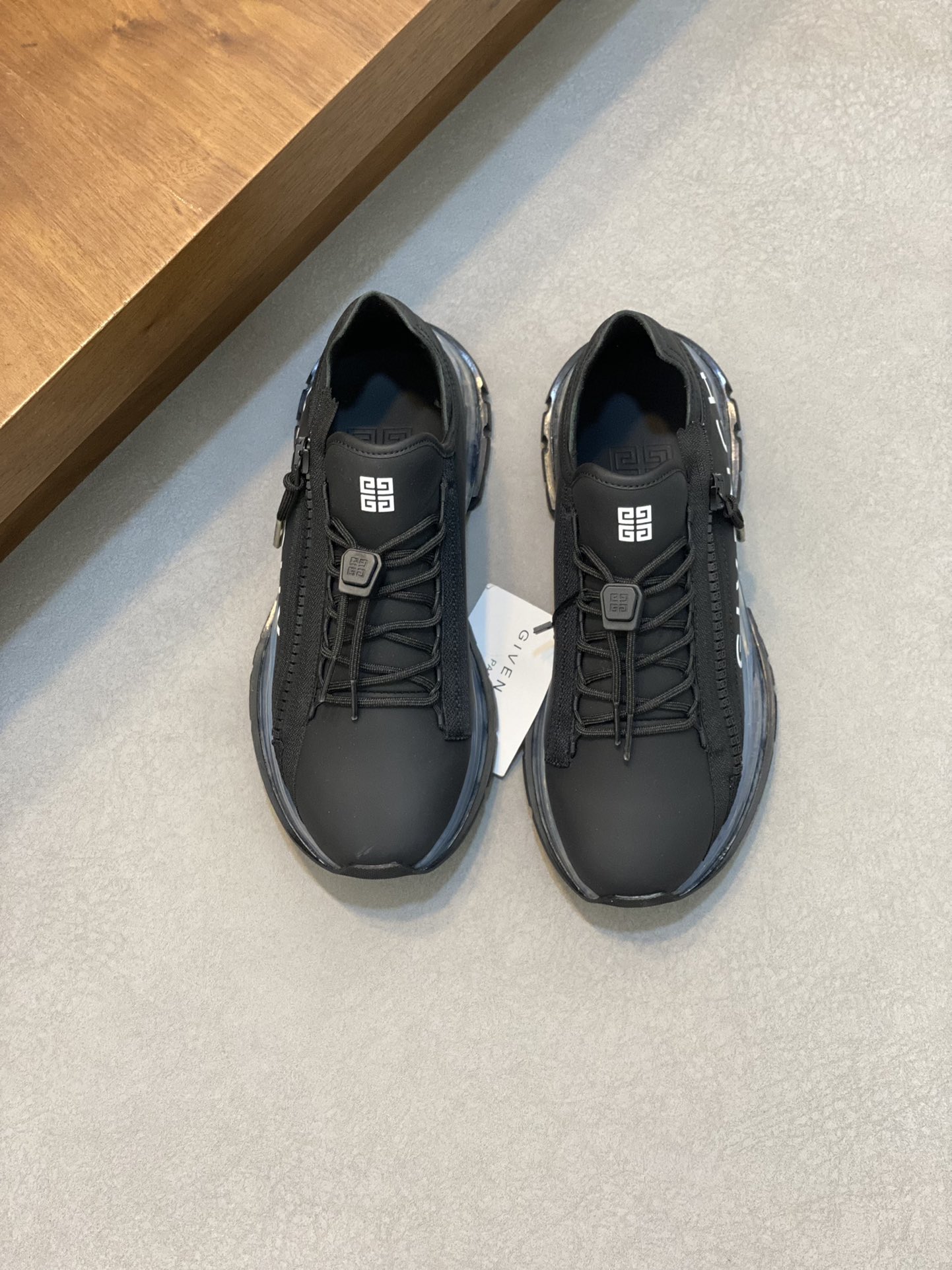 Givenchy Chaussures De Sport Imprimé Tissu Haut bas