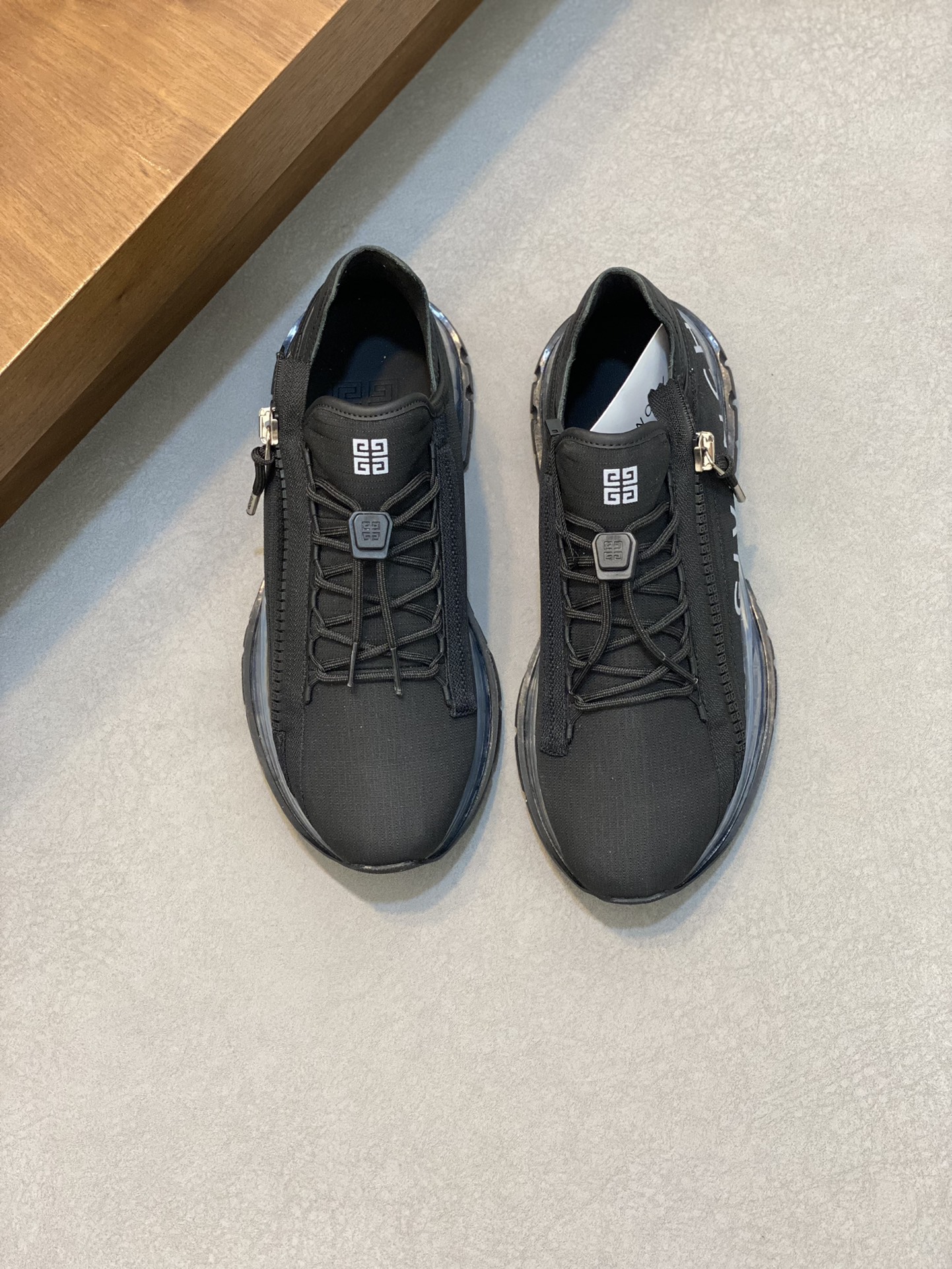 Réplique de qualité supérieure
 Givenchy 1: 1
 Chaussures De Sport Imprimé Tissu Haut bas