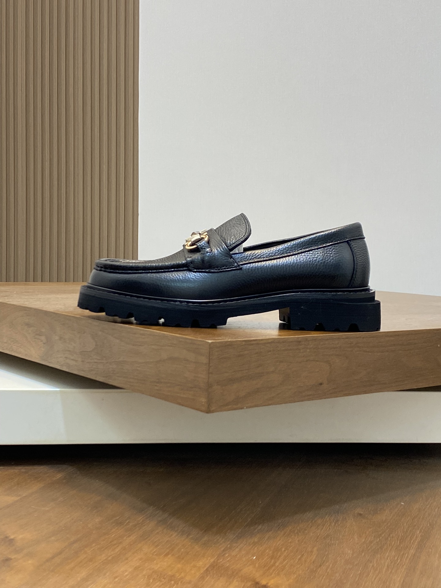 [Ferragamo] zapatos de los hombres, de alta calidad, los bienes de primera, parte superior de cuero 