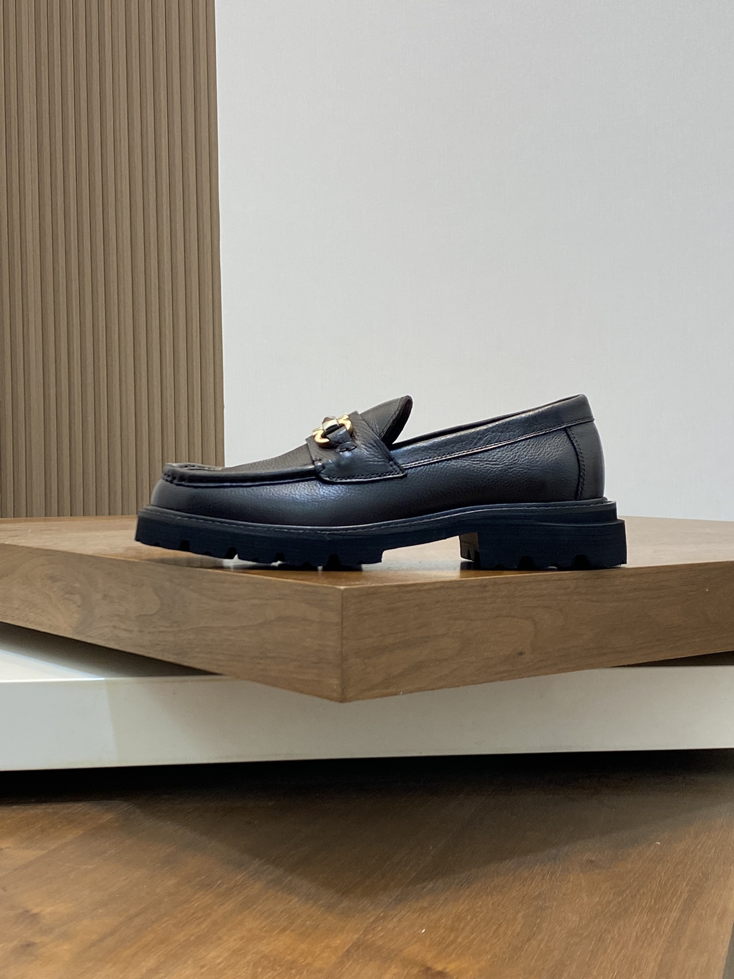 [Ferragamo] zapatos de los hombres, de alta calidad, los bienes de primera, parte superior de cuero 