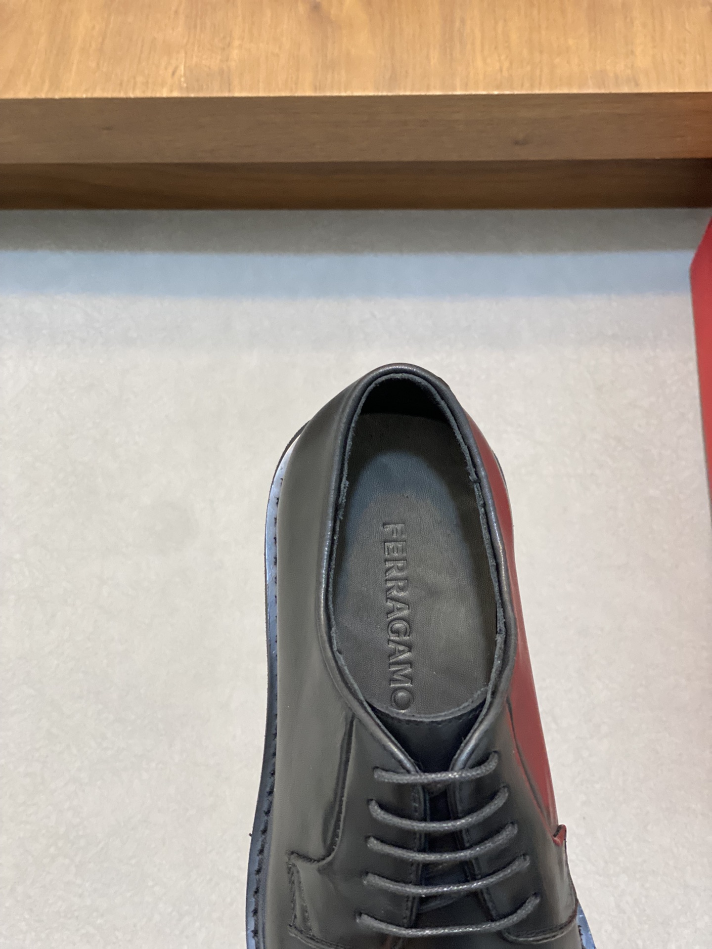 [Ferragamo] zapatos de hombre, de alta calidad, artículos de primera, parte superior de piel de vaca