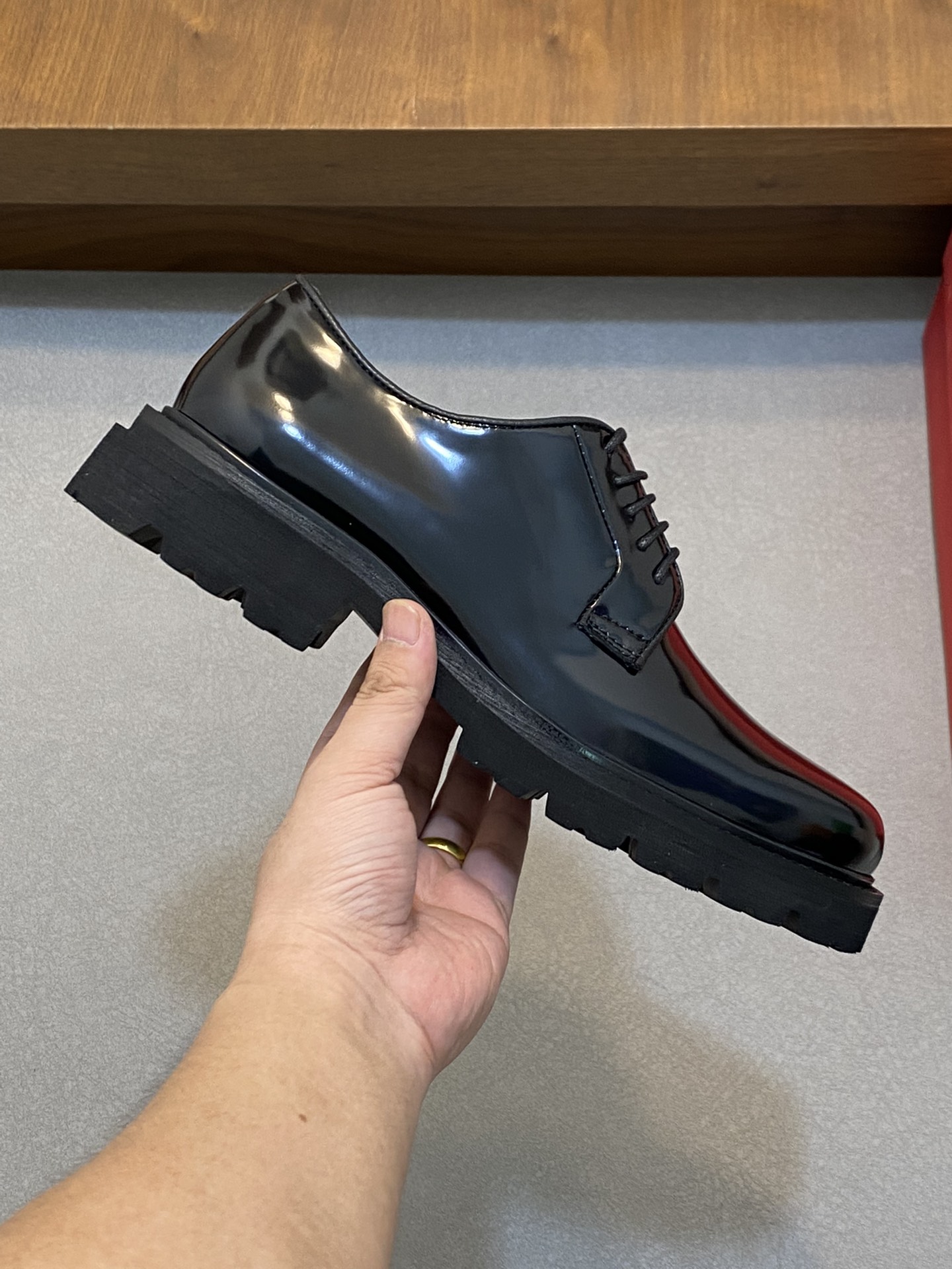 [Ferragamo] zapatos de hombre, de alta calidad, artículos de primera, parte superior de piel de vaca