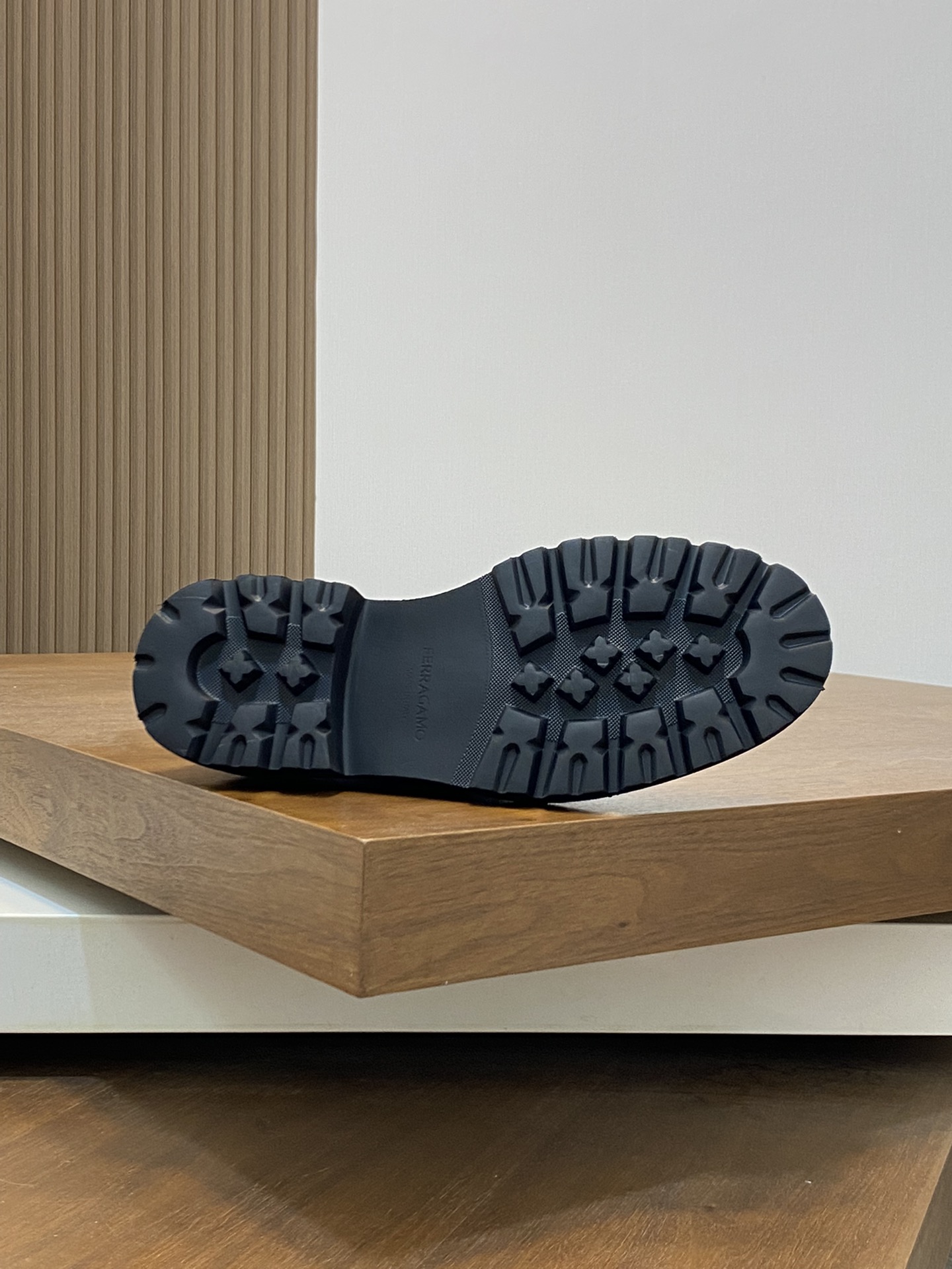 [Ferragamo] zapatos de hombre, de alta calidad, artículos de primera, parte superior de piel de vaca