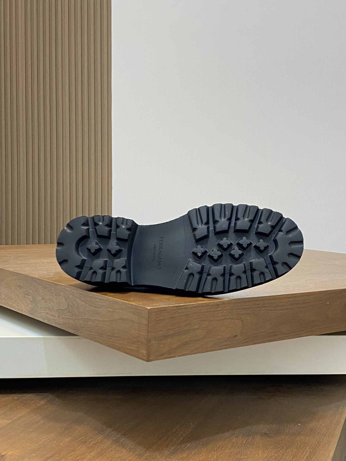 [Ferragamo] zapatos de hombre, de alta calidad, artículos de primera, parte superior de piel de vaca
