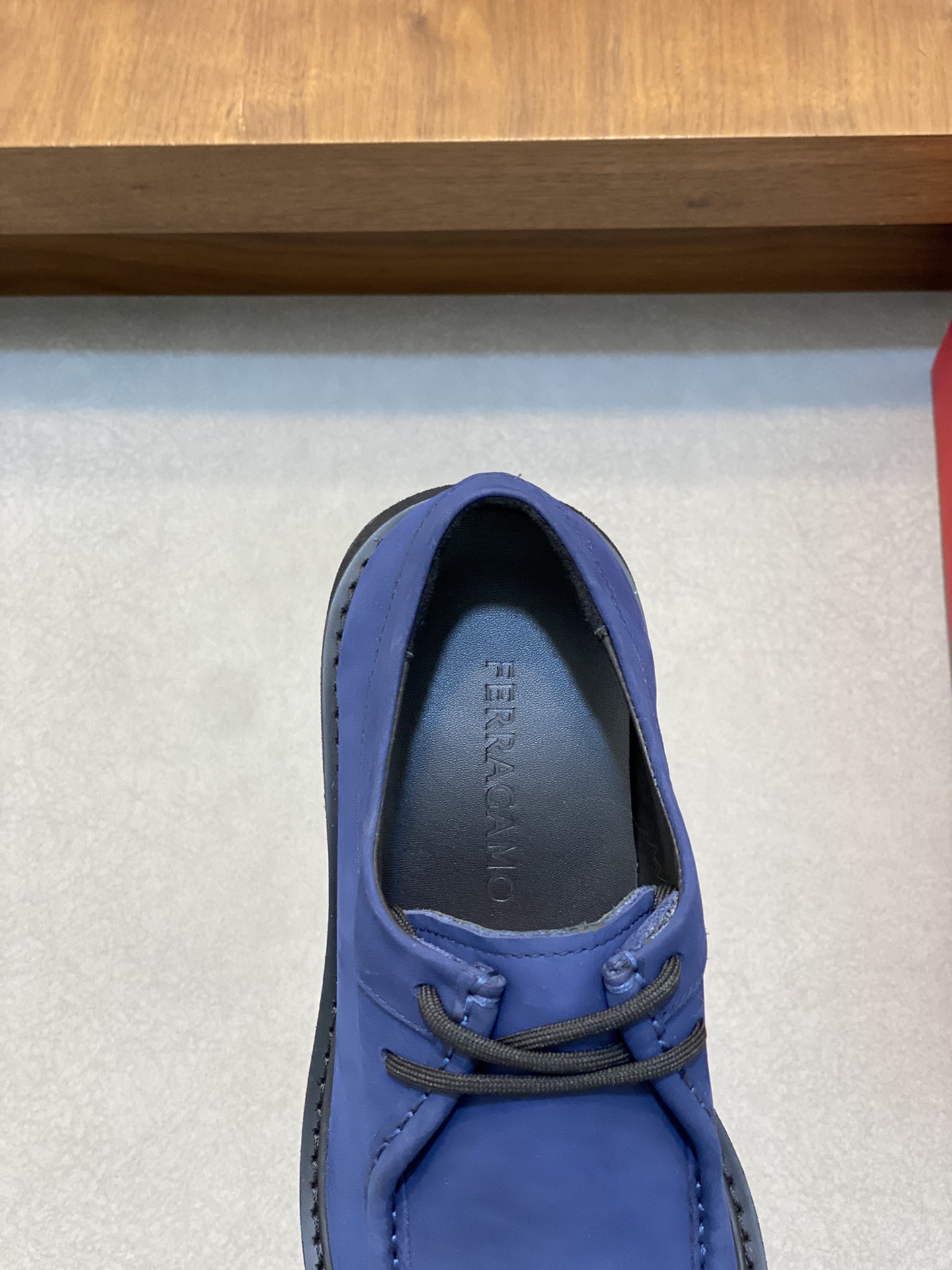 [Ferragamo] zapatos de hombre, de alta calidad, artículos de primera, parte superior de piel de vaca