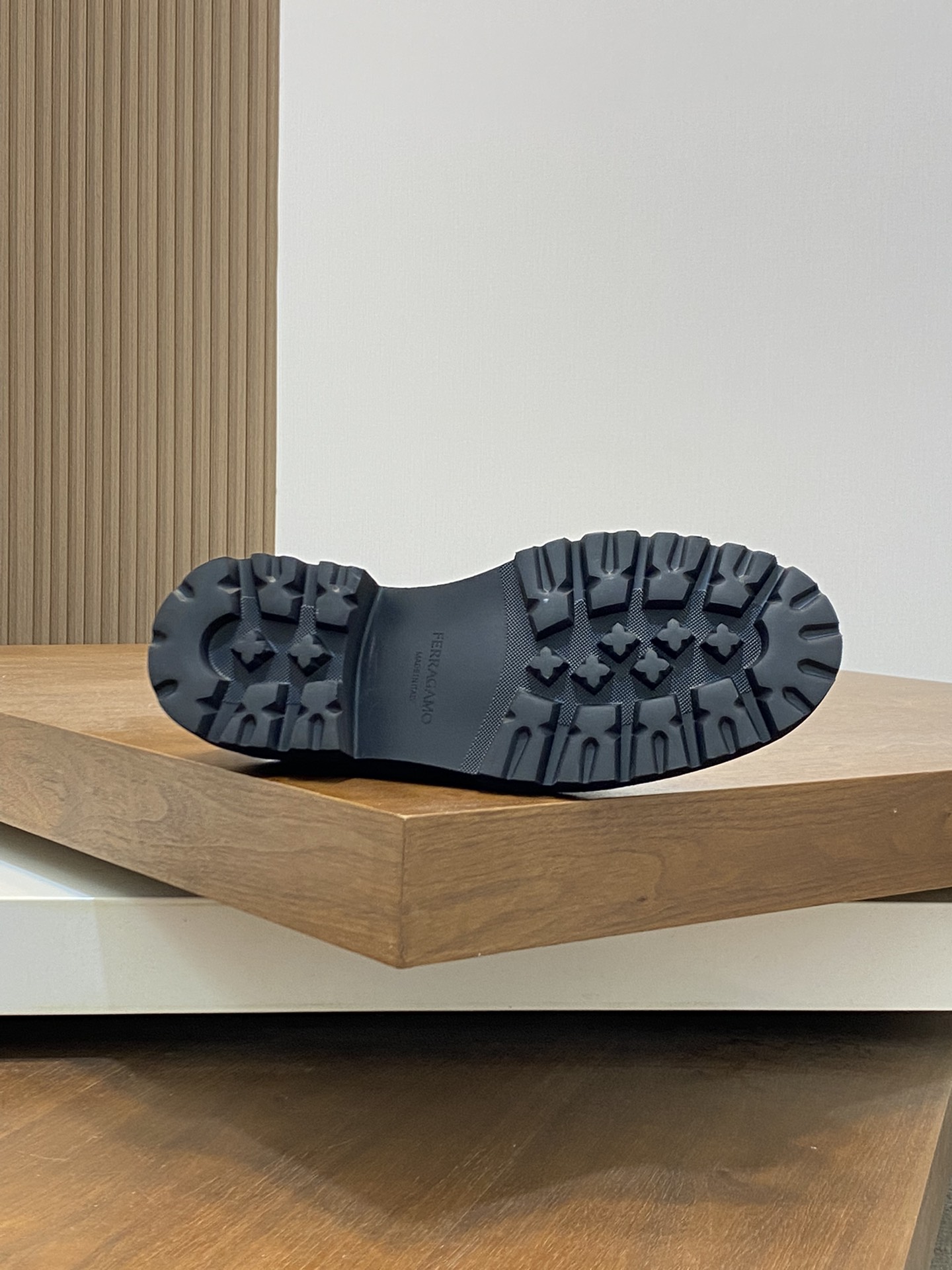 [Ferragamo] zapatos de hombre, de alta calidad, artículos de primera, parte superior de piel de vaca