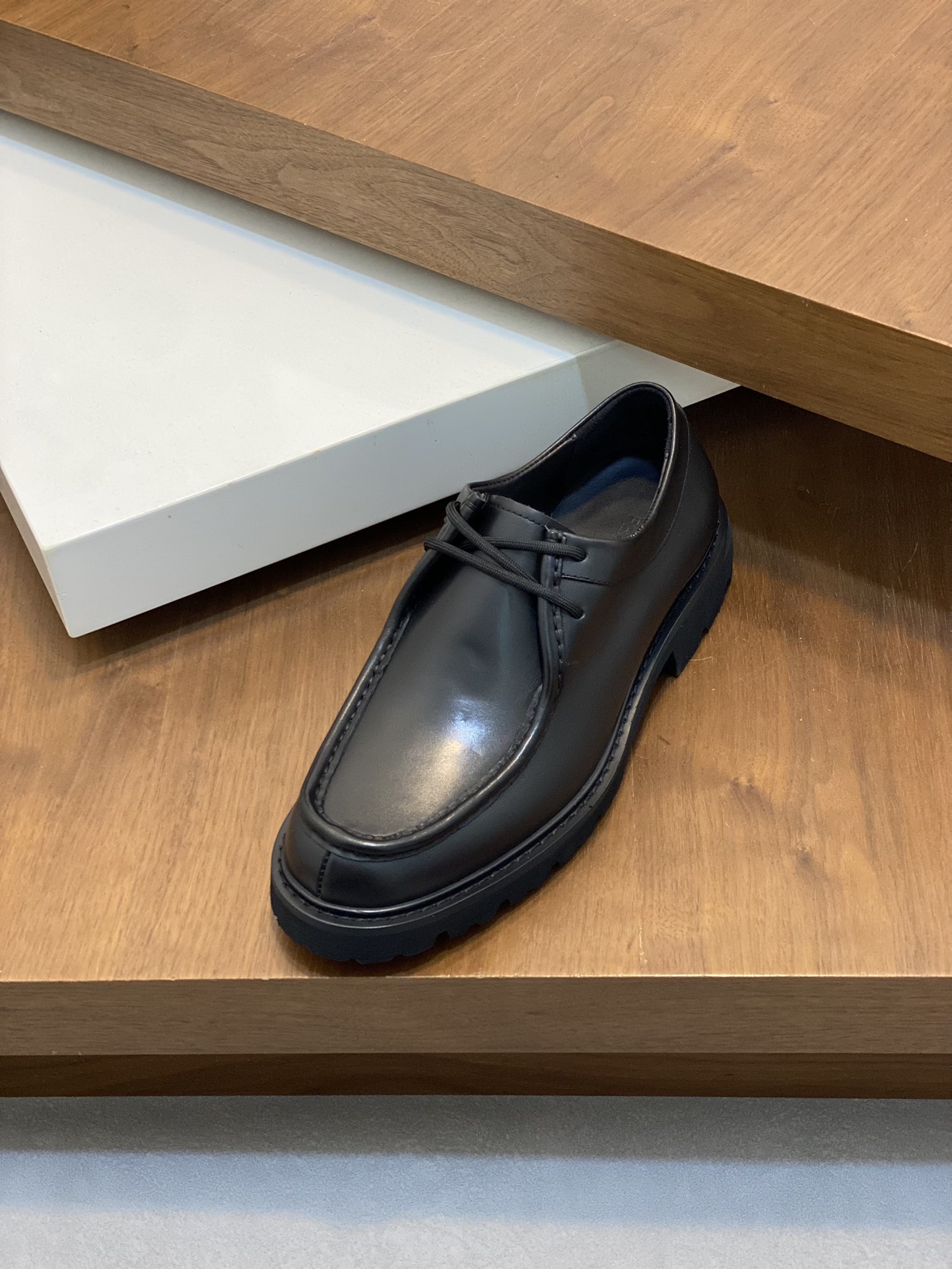 [Ferragamo] zapatos de hombre, de alta calidad, artículos de primera, parte superior de piel de vaca