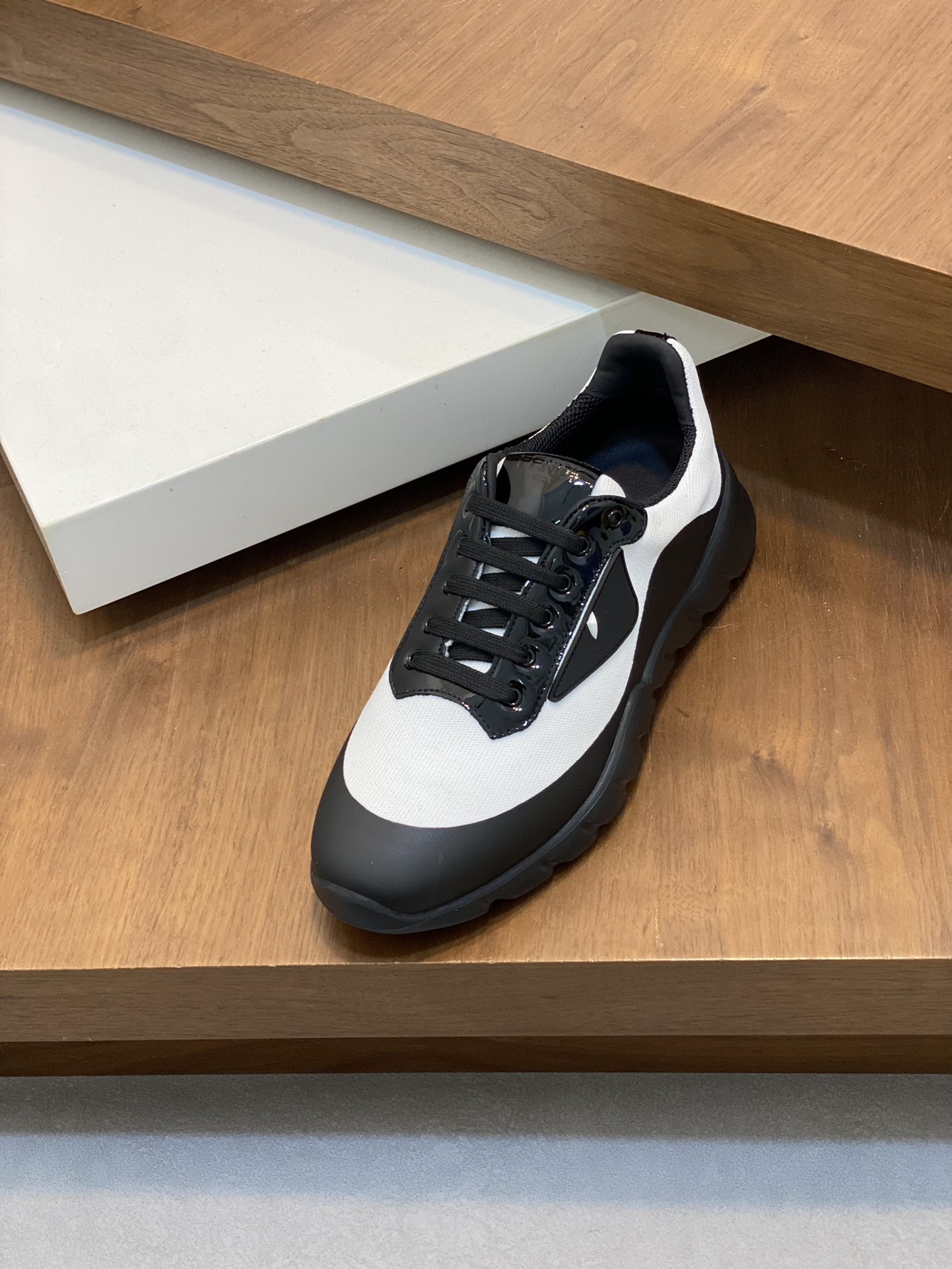 Fendi Style Leather Men's Shoes style reference detail image 6 from source 781788