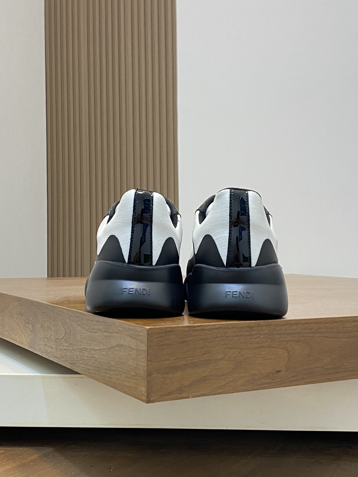 Fendi Style Leather Men's Shoes style reference detail image 8 from source 781788