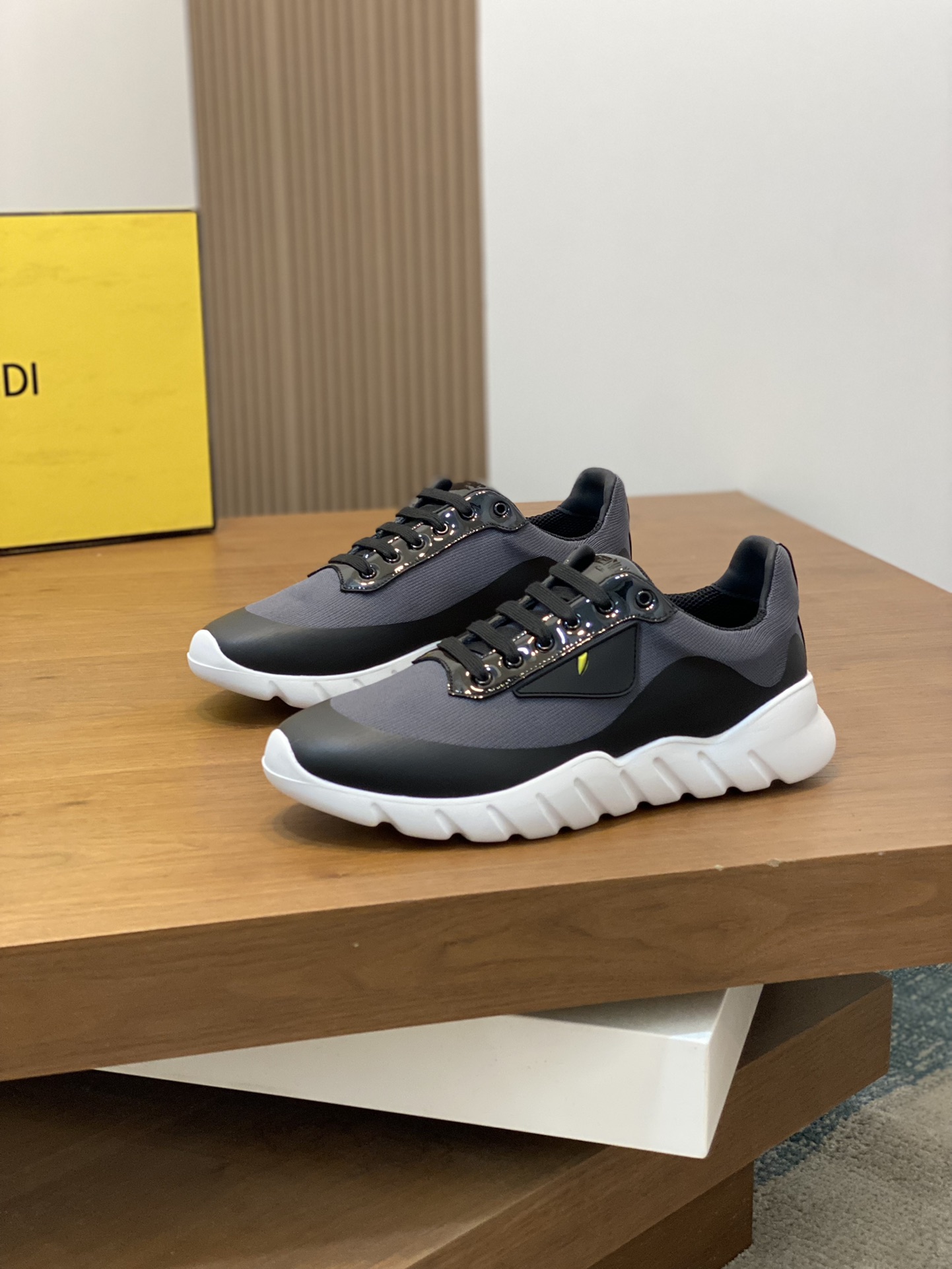 Fendi Style Leather Men's Shoes style reference detail image 3 from source 781780