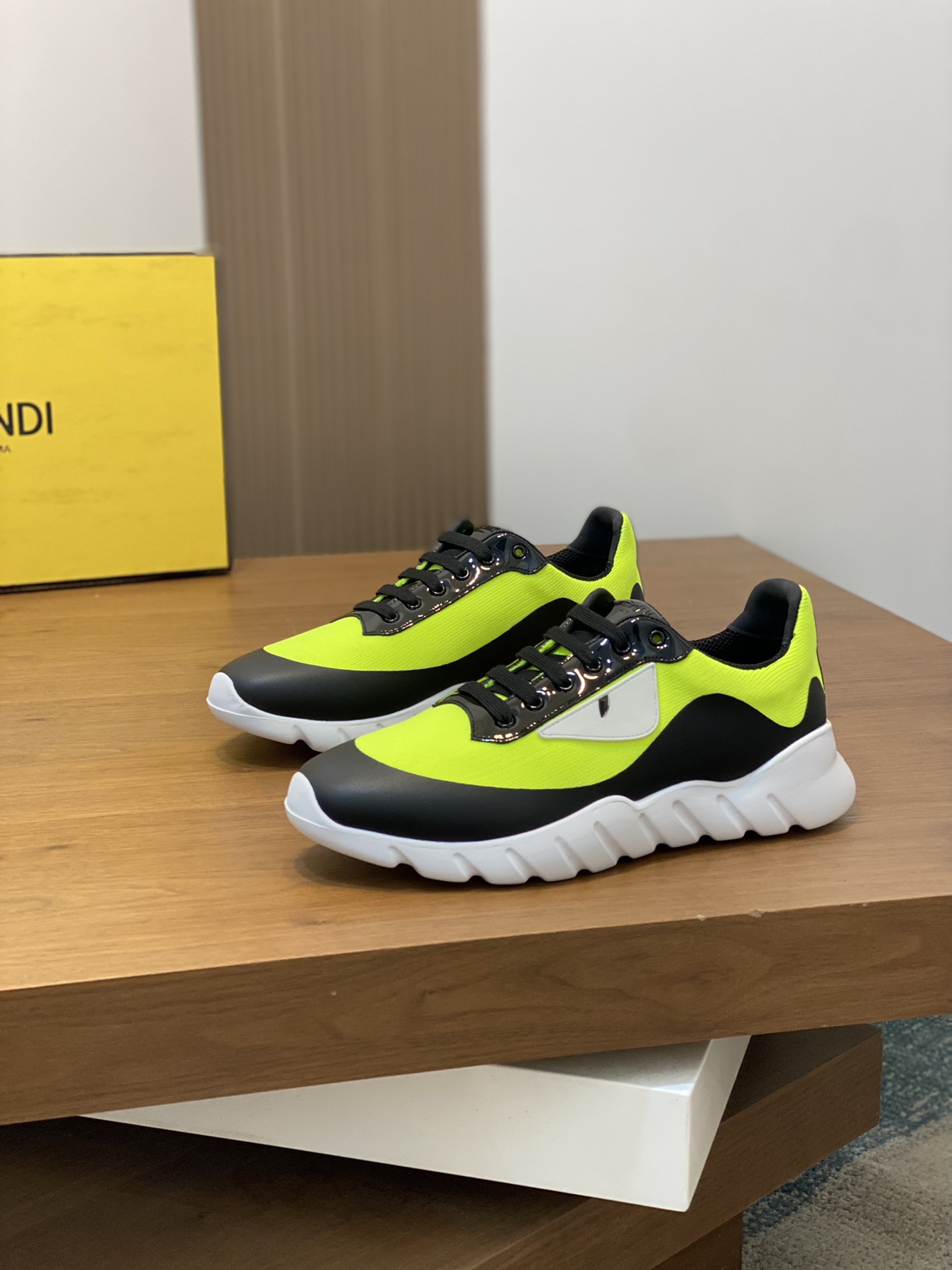 Fendi Style Leather Men's Shoes style reference detail image 3 from source 781807
