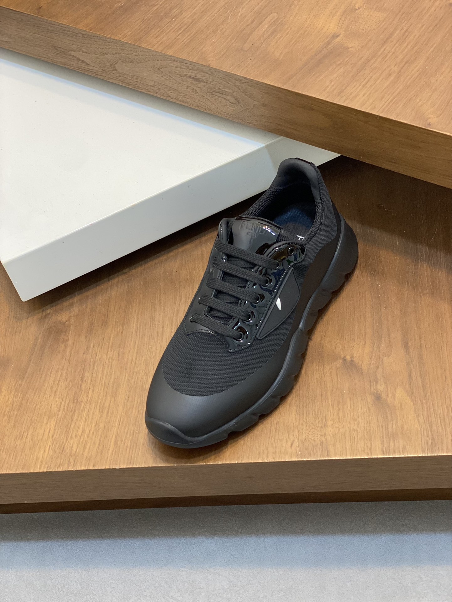 Fendi Style Leather Men's Shoes style reference detail image 6 from source 781811