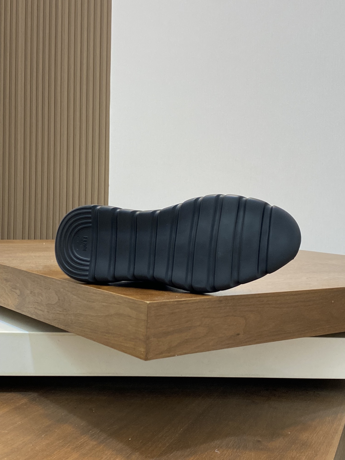 Fendi Style Leather Men's Shoes style reference detail image 9 from source 781811
