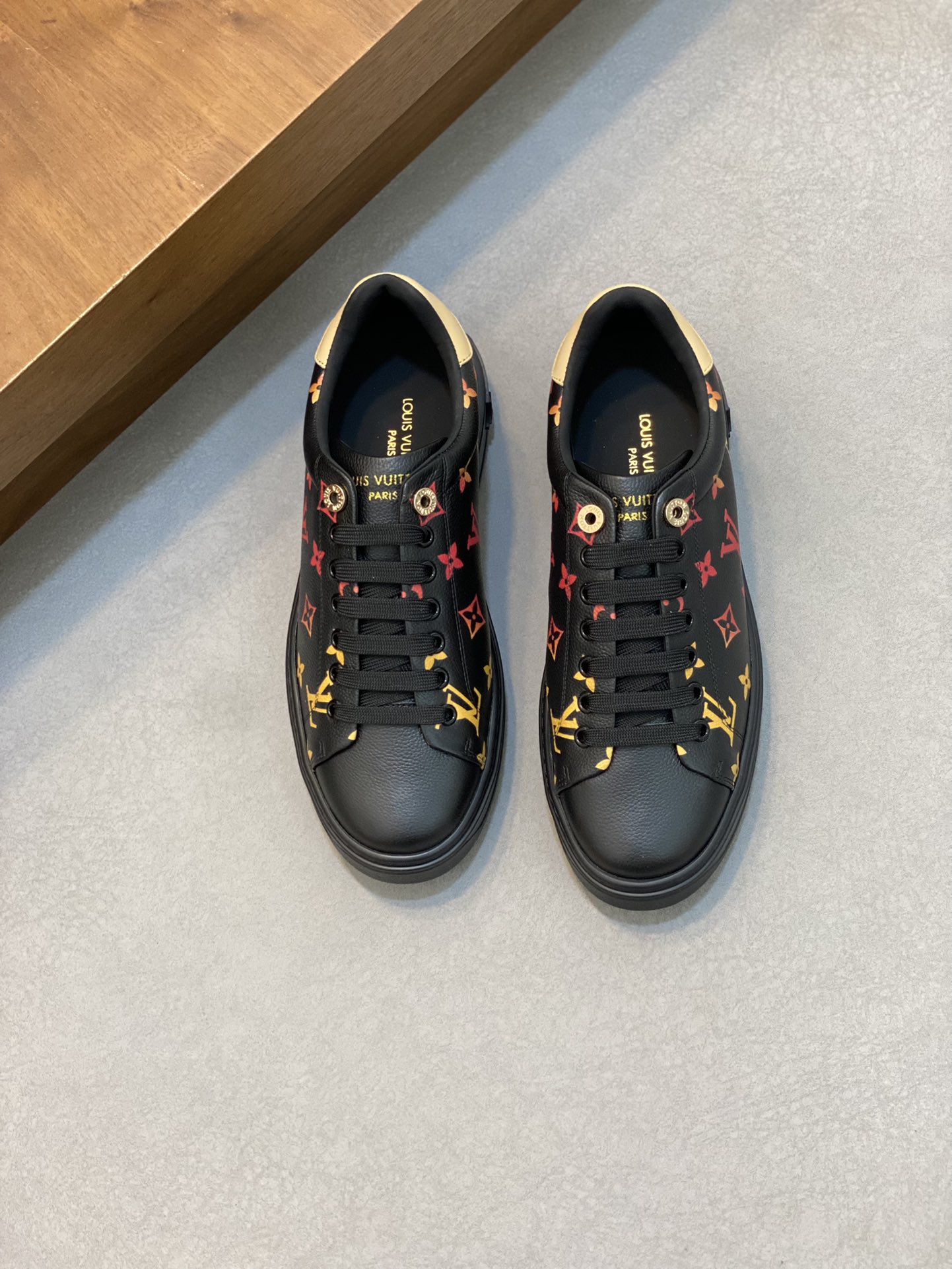 [Louis Vuitton] Louis Vuitton - Calidad de gama alta Parejas individuales originales - Parte superio