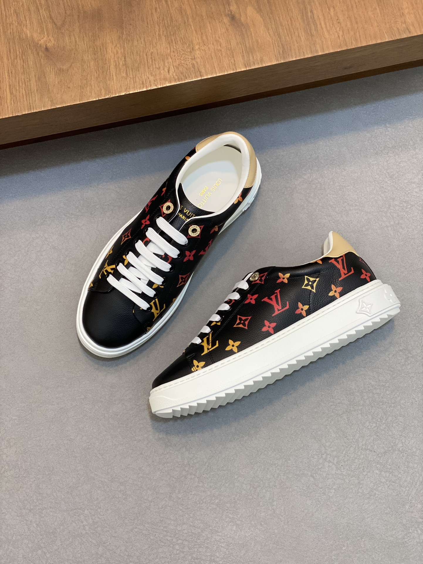 [Louis Vuitton] Louis Vuitton - Calidad de gama alta Parejas individuales originales - Parte superio