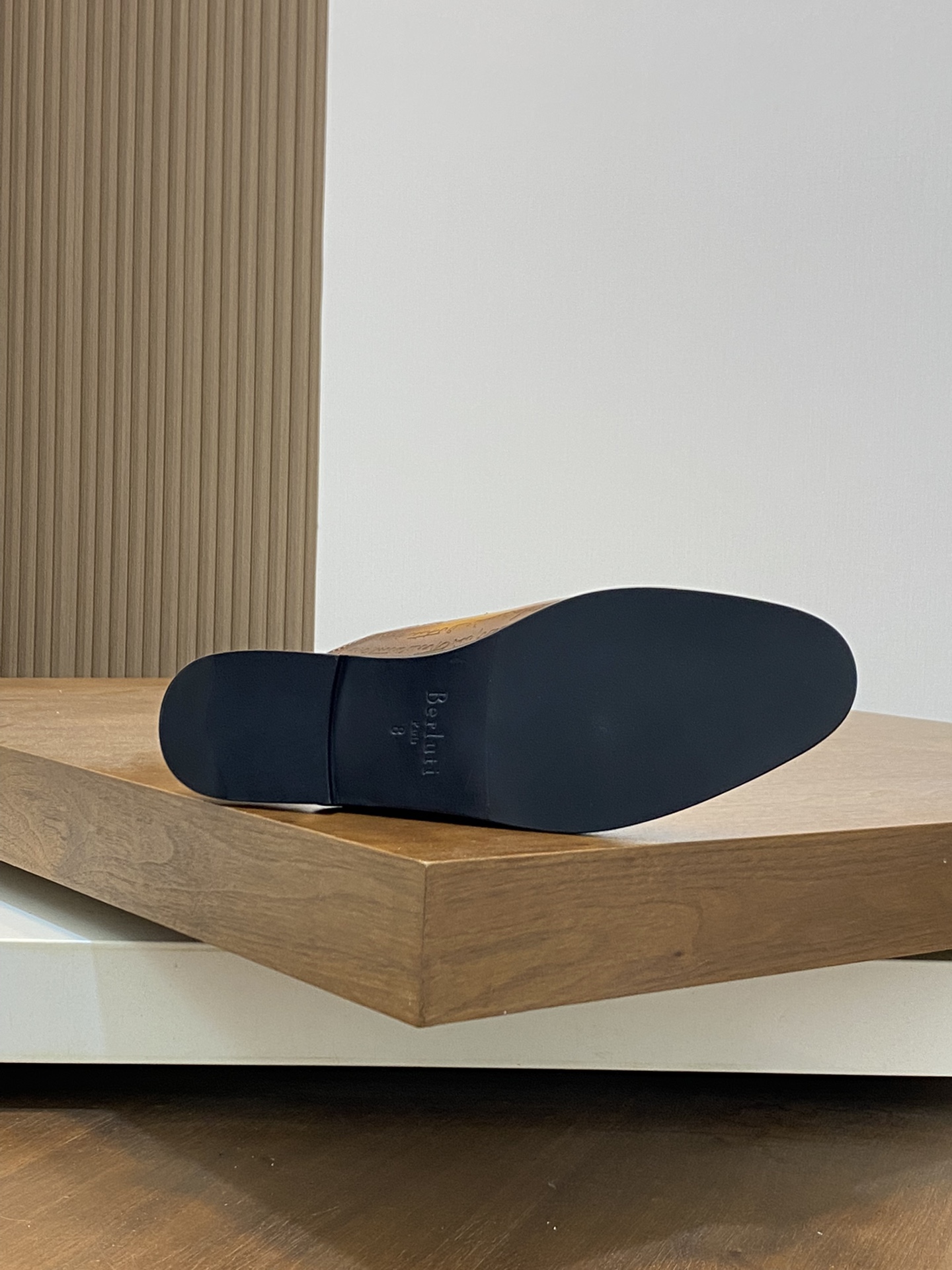 Berluti/Bruti Asesinato nuevas zapatillas de estribo de los hombres de alta gama sensación de textur