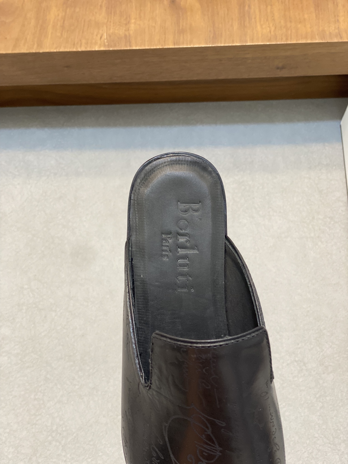Berluti/Bruti Asesinato nuevas zapatillas de estribo de los hombres de alta gama sensación de textur