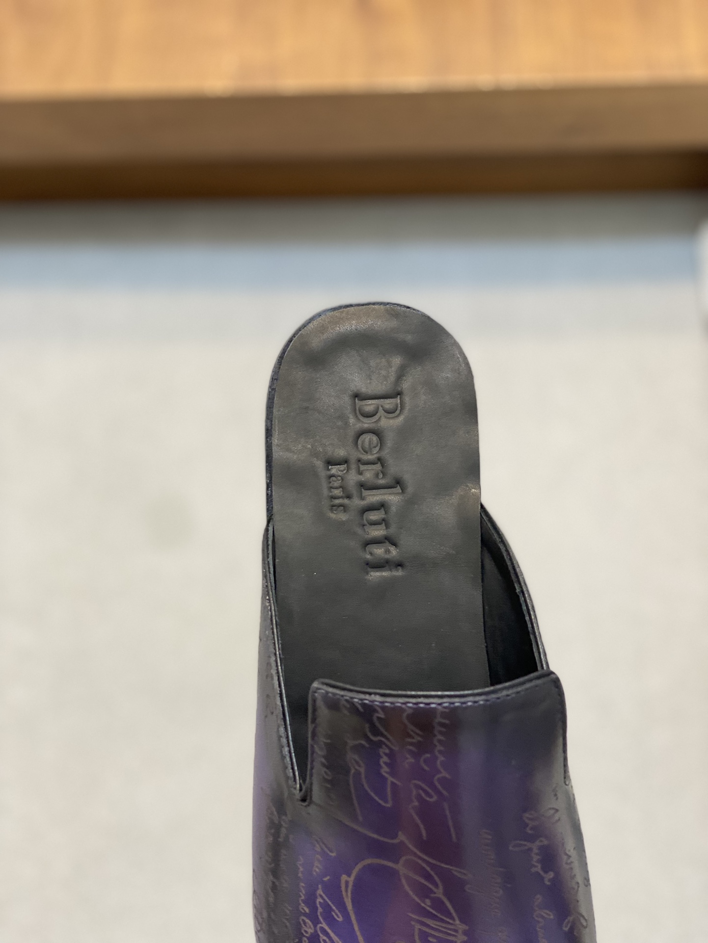 Berluti/Bruti Asesinato nuevas zapatillas de estribo de los hombres de alta gama sensación de textur