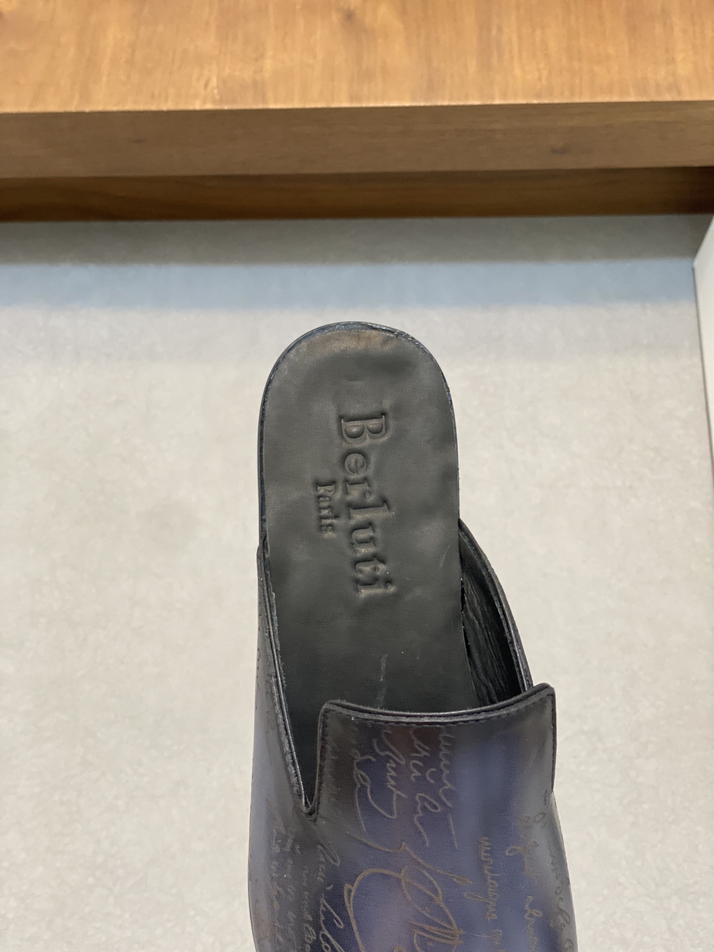 Berluti/Bruti Asesinato nuevas zapatillas de estribo de los hombres de alta gama sensación de textur