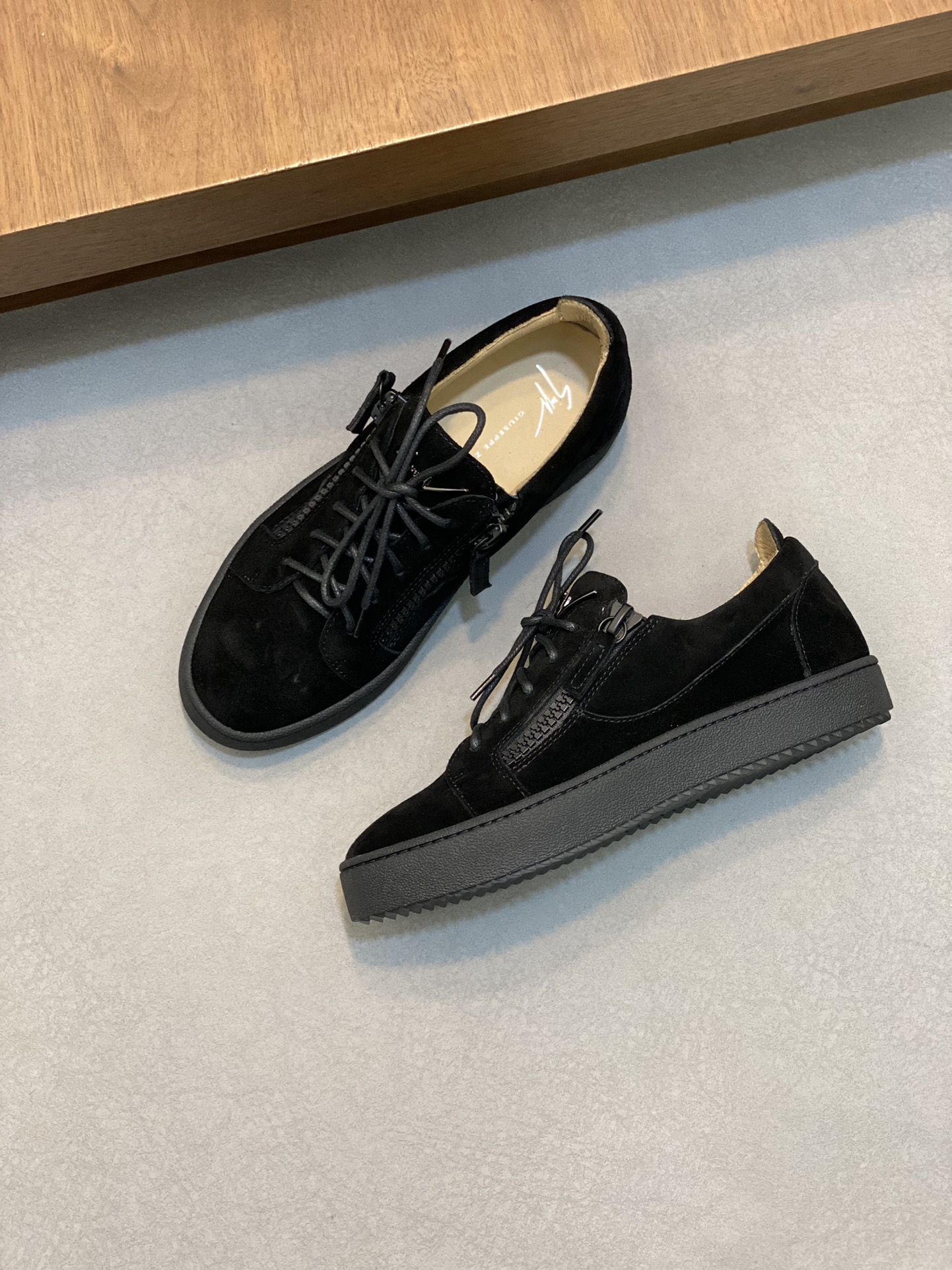 GZ Hombres Talon Print Eagle Claw SneakersEl estilo 'Talon' de los hombres ha sido rediseñado con 'B