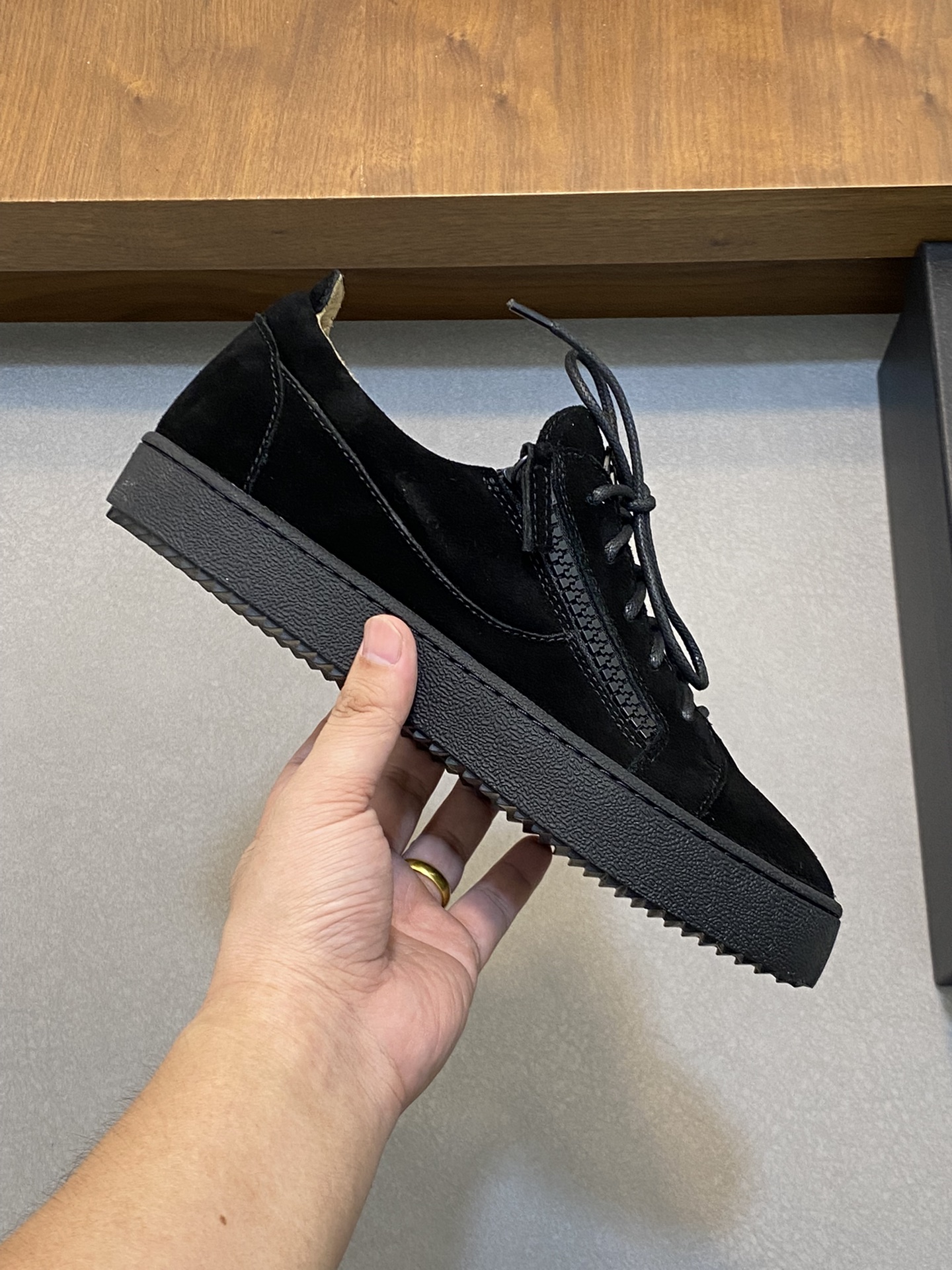 GZ Hombres Talon Print Eagle Claw SneakersEl estilo 'Talon' de los hombres ha sido rediseñado con 'B