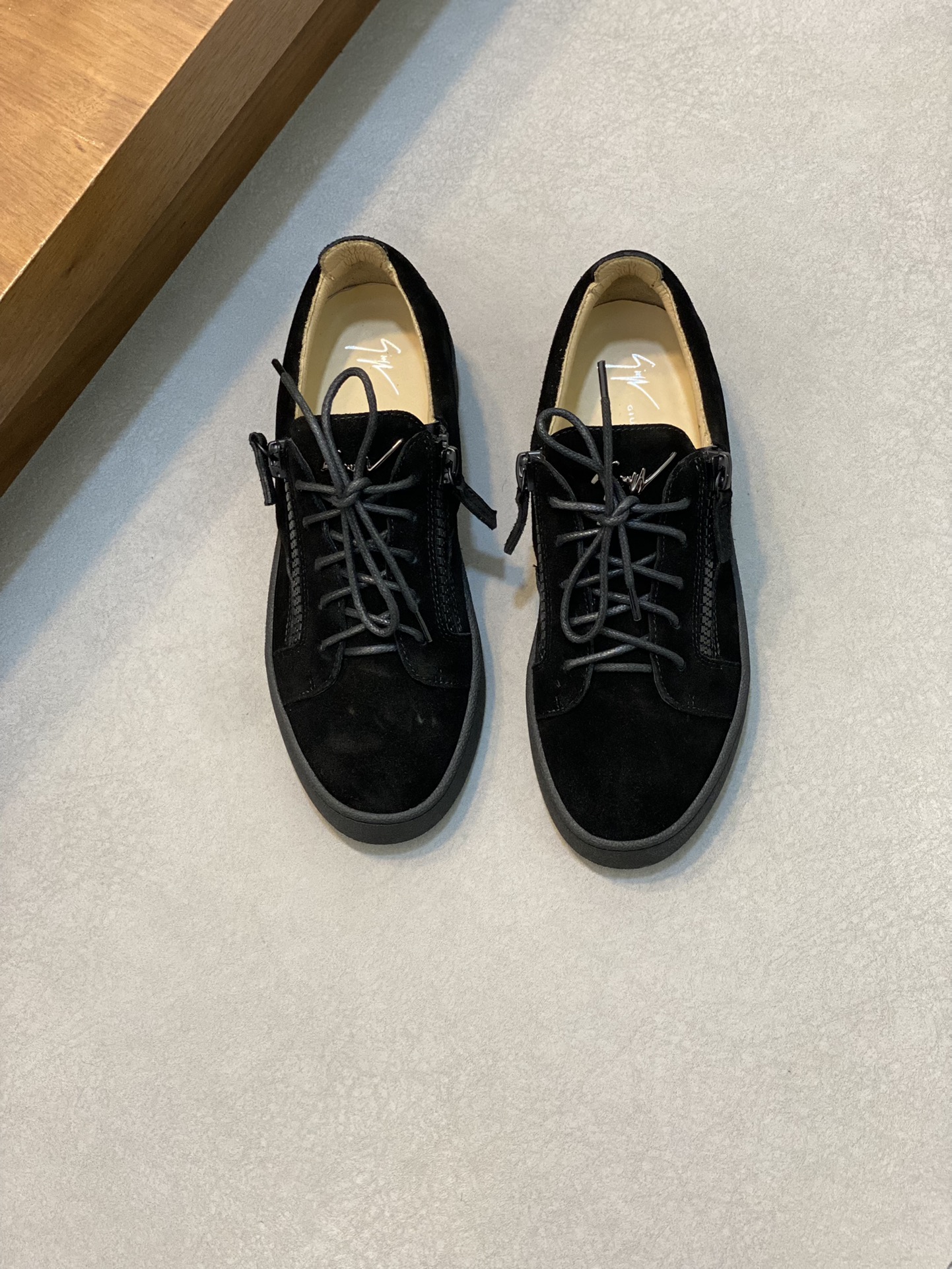 GZ Hombres Talon Print Eagle Claw SneakersEl estilo 'Talon' de los hombres ha sido rediseñado con 'B