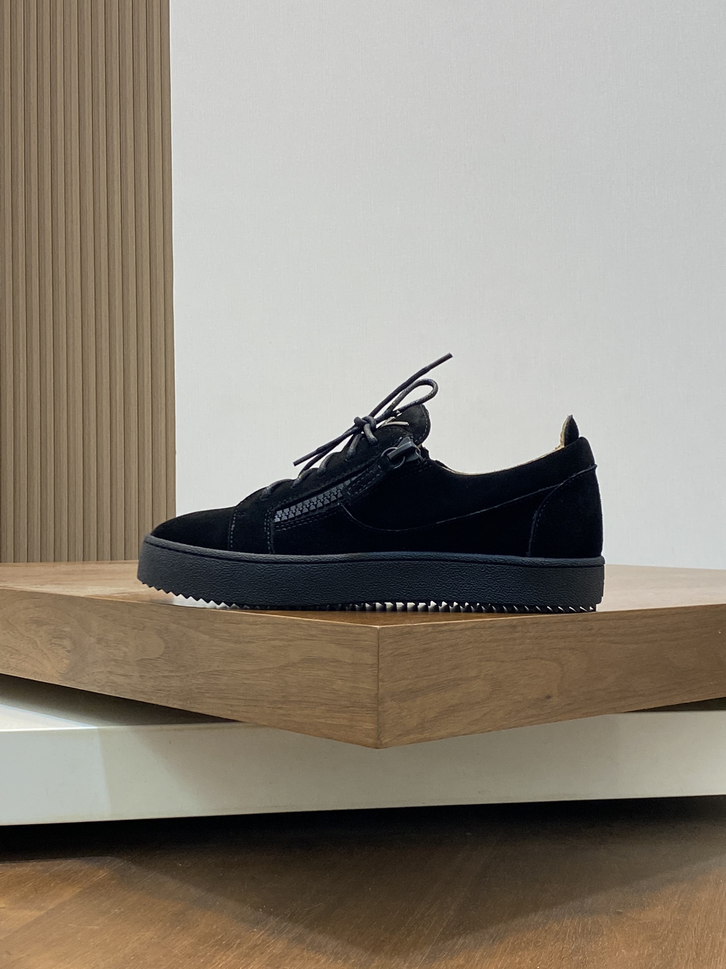 GZ Hombres Talon Print Eagle Claw SneakersEl estilo 'Talon' de los hombres ha sido rediseñado con 'B