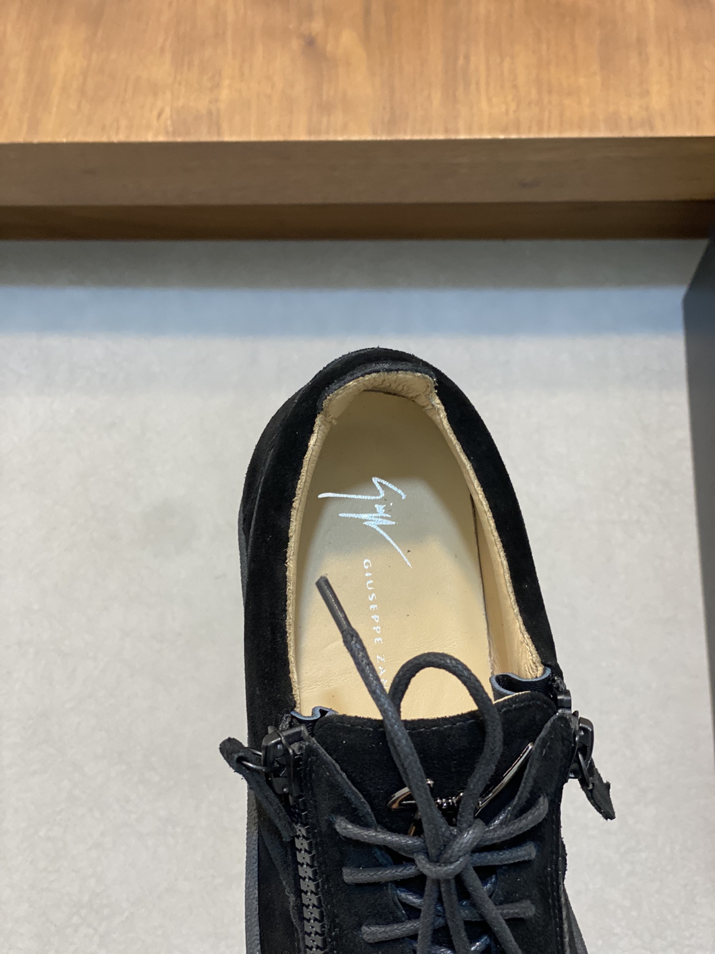 GZ Hombres Talon Print Eagle Claw SneakersEl estilo 'Talon' de los hombres ha sido rediseñado con 'B