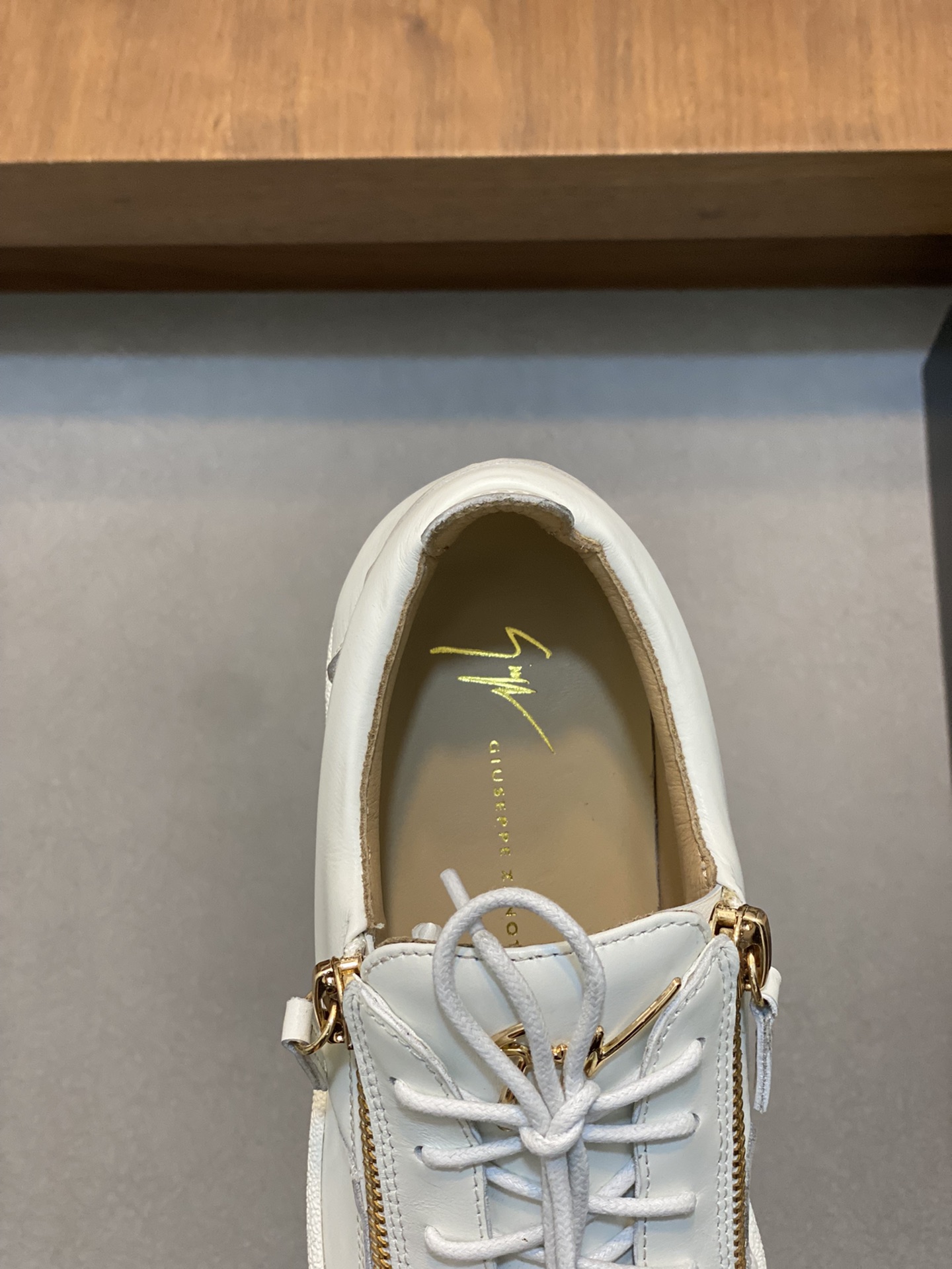 GZ Hombres Talon Print Eagle Claw SneakersEl estilo 'Talon' de los hombres ha sido rediseñado con 'B
