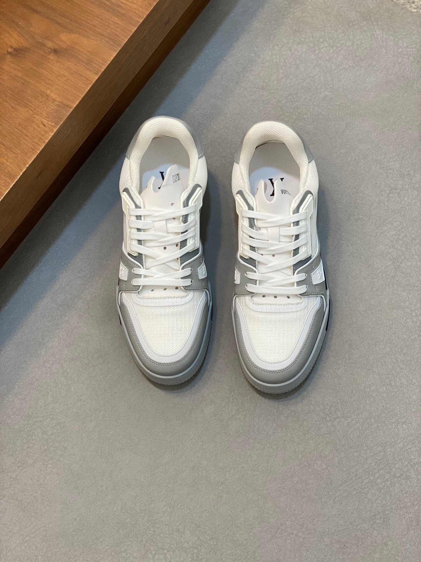 NO:221535,【Louis Vuitton】Louis Vuitton - High-end quality original single - upper silk calfskin, shoe body brand high mercerized mesh, shoe body sewing brand injection module - Neil brand canvas - Outsole original TPR rubber·Dual-color molded outsole - Ultra-high quality control·fine workmanship highlighting (high-end, noble, grade) -Size 39-44 (38,45, custom made),,louis vuitton,louis vuitton,cowhide19860909【Louis Vuitton】路易威登 -高端品质 原单 -鞋面丝绸小牛皮、鞋身品牌高丝光网布、鞋身车缝品牌注塑模块 -内里品牌帆布 -大底原版TPR橡胶·双色成型大底 -超高品控·做工精细凸显(高端·贵气·档次) -Size 39-44（38,45,可订做),,louis vuitton,louis vuitton,cowhide,Men's shoes