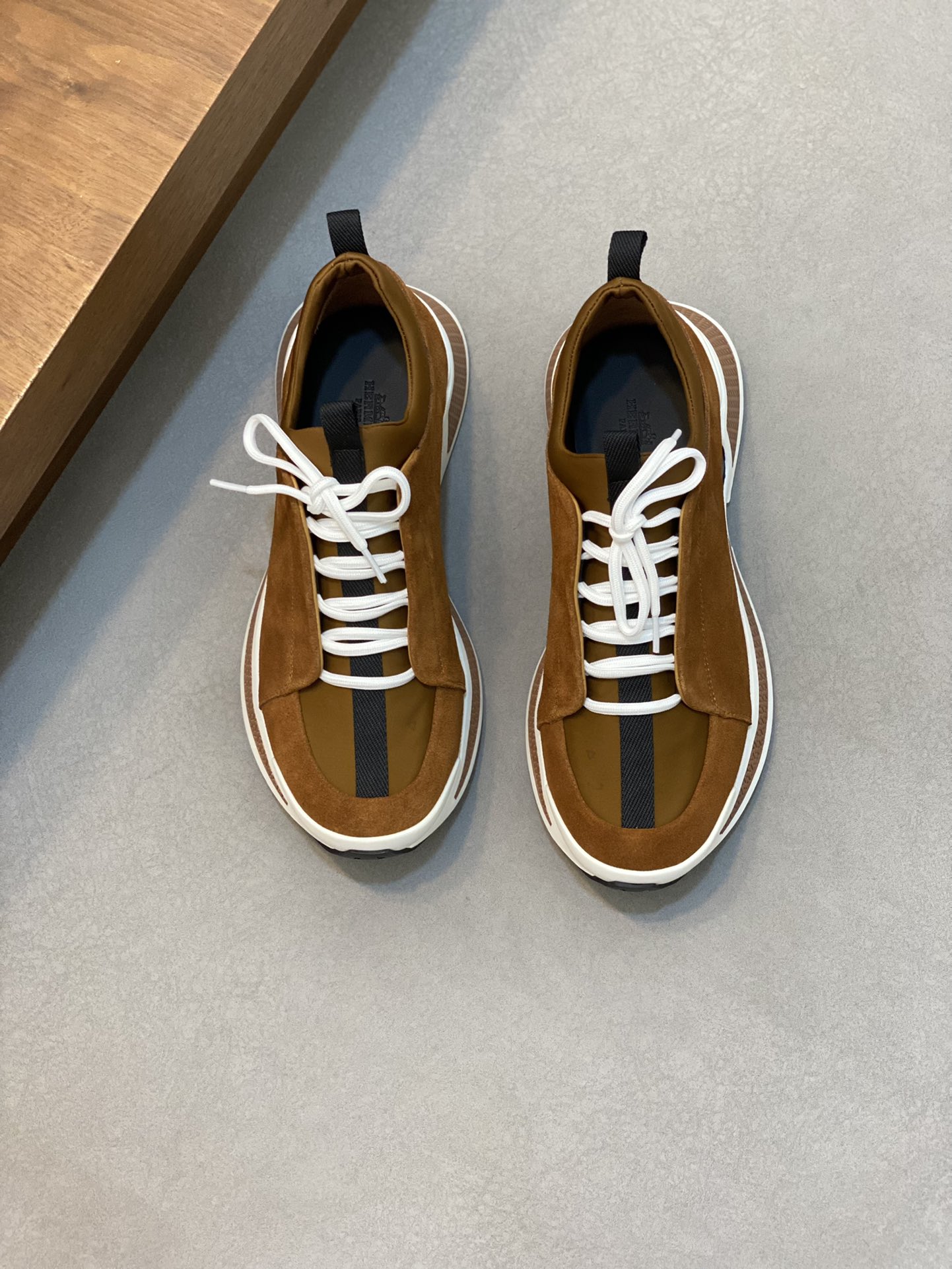 NO:221246,【Herm**】Aima - High-end quality Original single - Imported calfskin, imported calfskin, - Inner water dyed cowhide - Outsole ultralight TPU foamed·rubber; Two-color molded sole - Ultra-high quality control·fine workmanship highlighted (high-end·noble·grade) -Size 39-44 (38,45, custom made),,hermes,hermes,cowhide19860909【 Herm**】爱马  -高端品质 原单 -鞋面进口小牛皮、进口小牛皮、 -内里水染牛皮 -大底超轻TPU发泡·橡胶；双色成型大底 -超高品控·做工精细凸显(高端·贵气·档次) -Size 39-44（38,45,可订做),,hermes,hermes,cowhide,Men's shoes