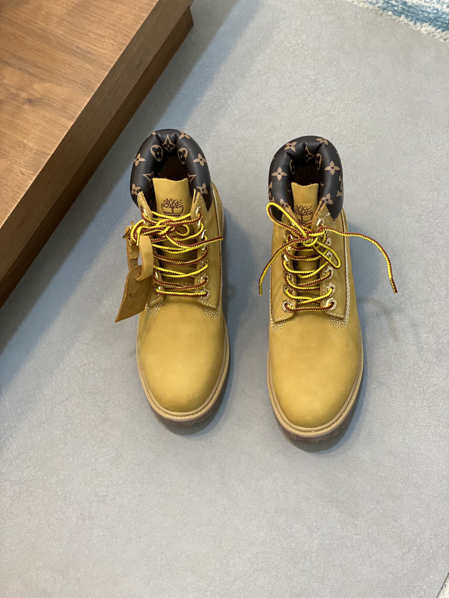 Louis Vuitton Botas Martin Botas cortas Amarillo Cuero de vaca Colección otoño – invierno