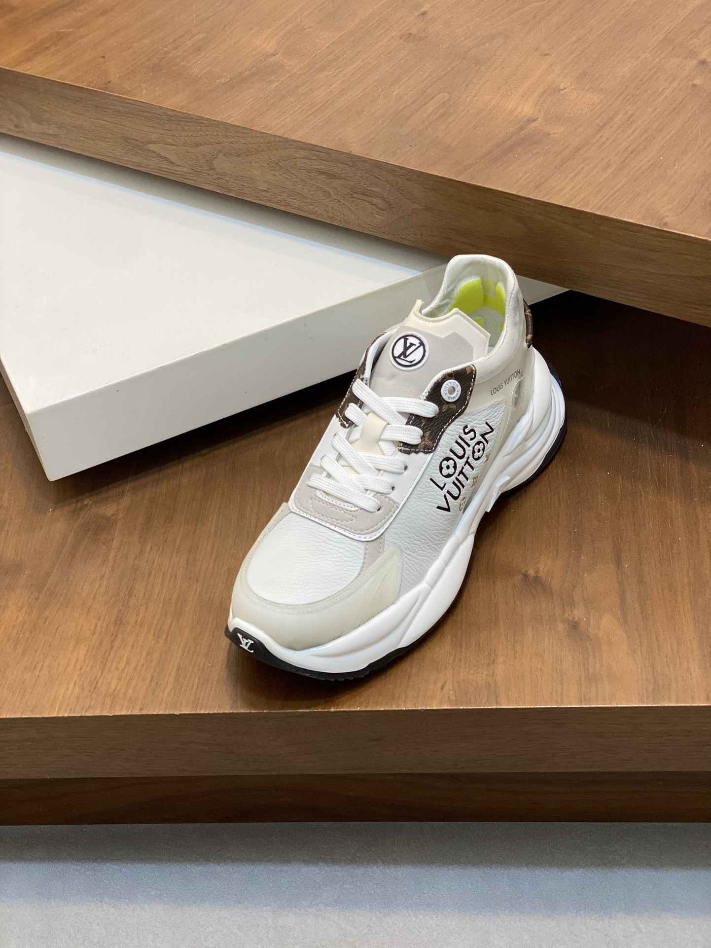 Louis Vuitton Premium White Leather and Canvas Runner Sneakers 7 i1731689716 9102 0