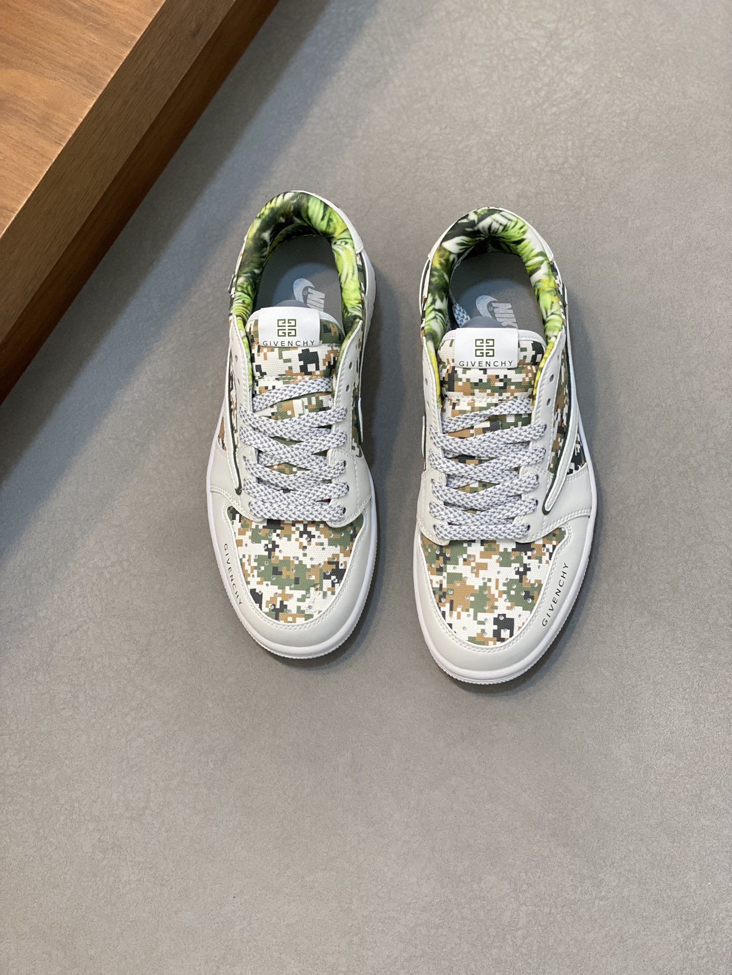 NO:221046,Brand NIKE·GIVENCHY Color original color matching Number 38-44 Customized 45.46 Price Material Nike Givenchy 2025 new casual shoes!  The GIVENCHY Nike co-branded model basically continues the style of THE TEN. The visual effects of the Swoosh car line and shoe tongue label are quite familiar, and they have both fashion and trendy attributes!  The upper is made of original material, original rubber outsole. Welcome to compare, nike sneakers, given, given, given, stuart weitzman, sneakers19860909品牌NIKE·GIVENCHY 颜色原版配色 码数38-44定做45.46 价格 材质耐克·纪梵希2025新品休闲鞋！GIVENCHY Nike 联名款,设计思路基本上是延续 THE TEN 的风格,Swoosh 车线、鞋舌标签视觉效果相当熟悉,兼具时尚与潮流属性！鞋面采用原版材质,原版橡胶大底 欢迎对比,nike 运动鞋,givenchy,givenchy,stuart weitzman,sneakers,Men's shoes