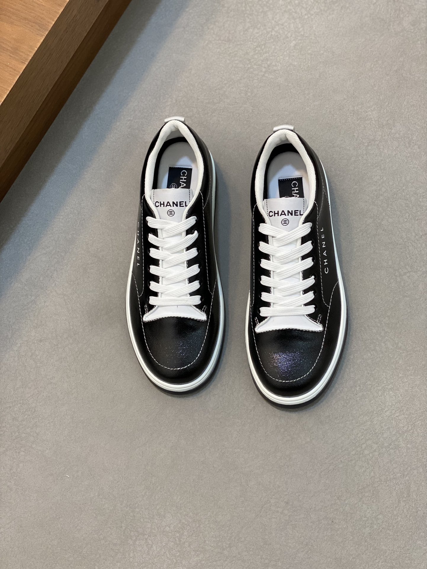 NO:221205,Brand CHANEL original color matching Number of codes 39-44 Customized 38.45 Price Material Chanel 2025 new Chanel super popular sports shoes classic continuation Imported cowhide   cowhide original development, original materials, original practice Original two-color bottom good rebound, Chanel sports shoes, chanel, chanel, sneakers, cowhide19860909品牌CHANEL 颜色原版配色 码数39-44定做38.45 价格 材质Chanel 2025新款 香奈儿 超爆款 运动鞋  经典延续 进口牛皮 牛皮内里 原版开发,原版材料,原版做法 原版双色底 回弹力好,香奈儿 运动鞋,chanel,chanel,sneakers,cowhide,Men's shoes