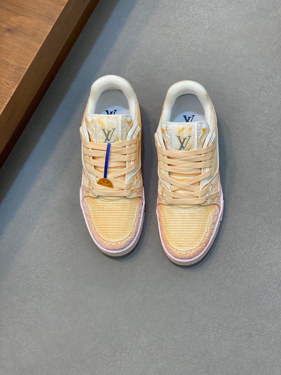 NO:220178,Brand LOUIS VUITTON original color matching code number 35-44 customized 38.45 price Material new Louis Vuitton casual shoes!  High-quality Labon craft upper adopts original cowhide washing and old craftsmanship with original material LV Comfortable breathable mesh cloth Neli mesh cloth footbed style Simple and atmospheric LV original outsole, Louis Vuitton, louis vuitton, louis vuitton, louis vuitton, louis vuitton, cowhide19860909品牌LOUIS VUITTON 颜色原版配色 码数35-44定做38.45 价格 材质路易威登新款 休闲鞋！高品质拉邦工艺鞋面采用原版牛皮水洗做旧工艺搭配原版材质LV 舒适透气网布内里网布垫脚版型时尚 简单大气LV原版大底,路易威登,louis vuitton,louis vuitton,louis vuitton,cowhide,Men's shoes