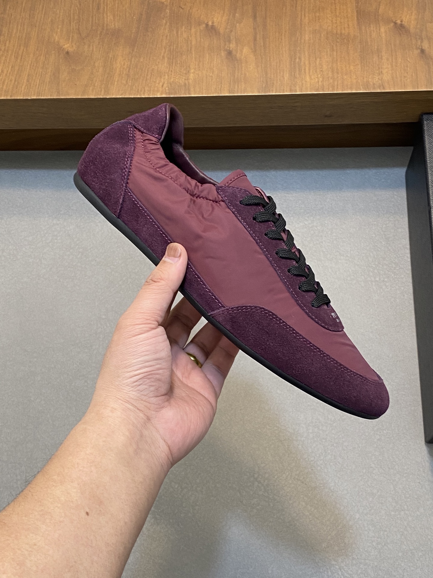 [PRADA] Prada - Calidad de gama alta Original único - Parte superior: piel de becerro de gamuza, lon