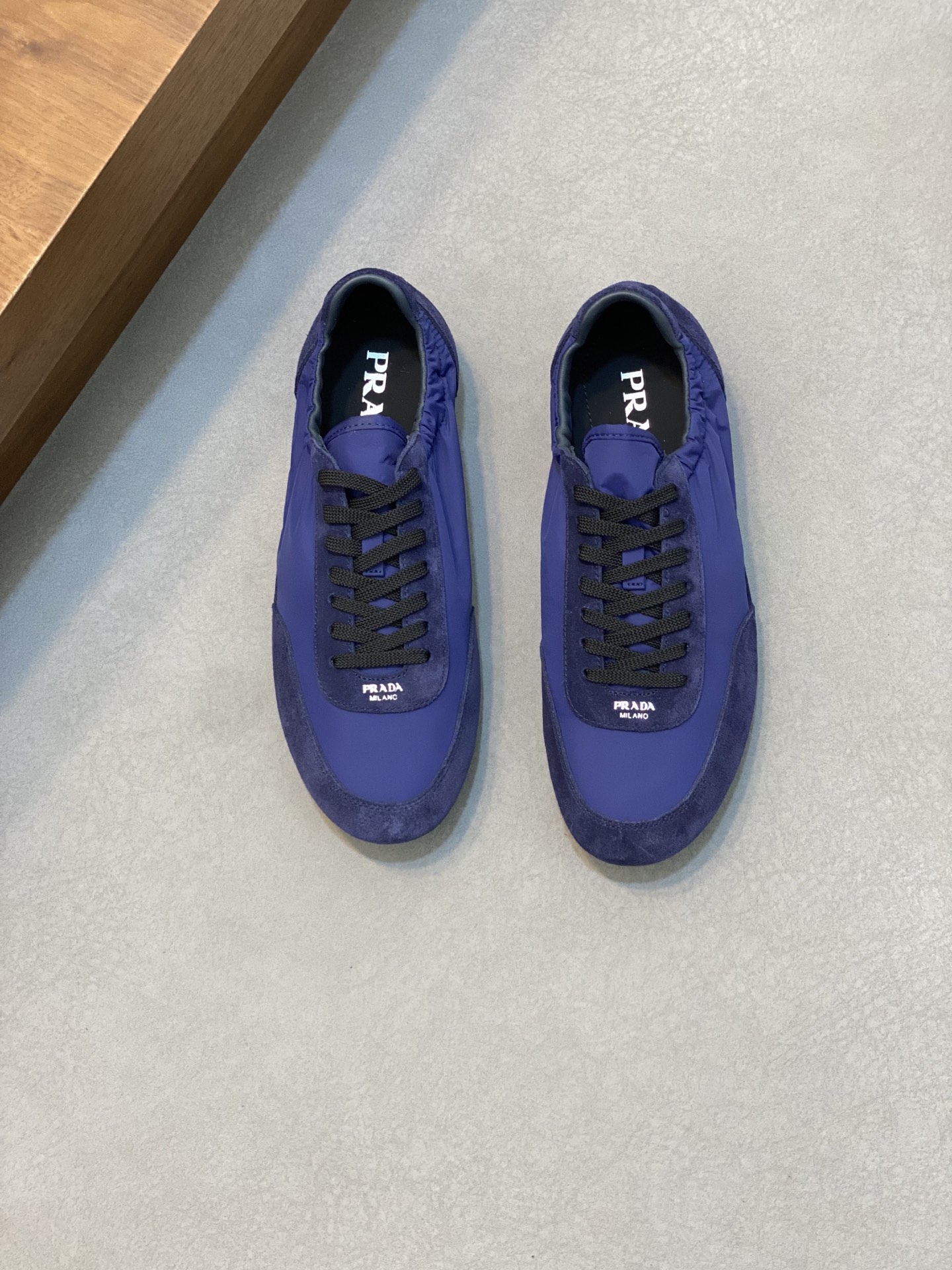 [PRADA] Prada - Calidad de gama alta Original único - Parte superior: piel de becerro de gamuza, lon