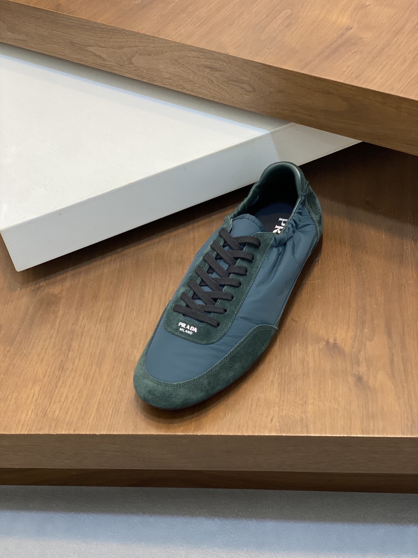 [PRADA] - Calidad de gama alta Original único - Parte superior: piel de becerro de gamuza, lona de m