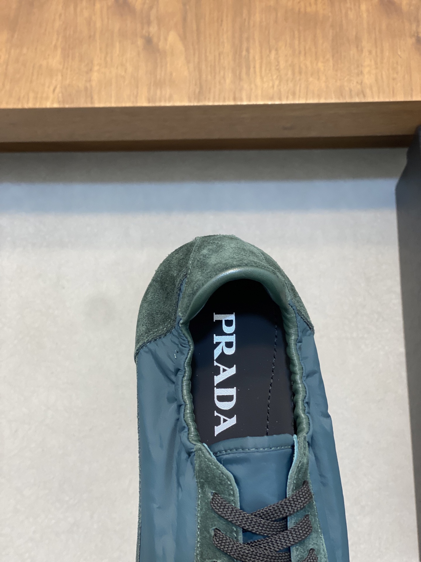 [PRADA] - Calidad de gama alta Original único - Parte superior: piel de becerro de gamuza, lona de m