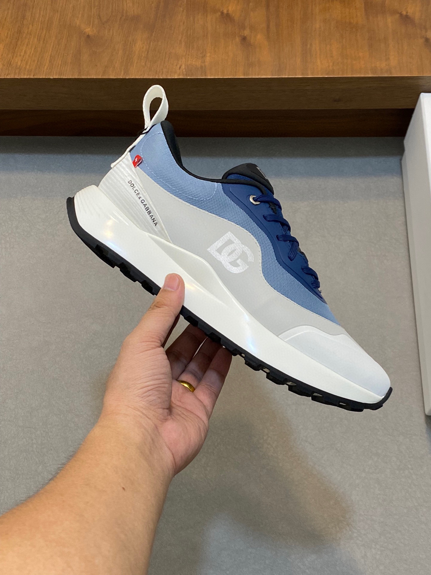 --Nuevo--Dolce&Gabbana--DG de gama alta de los hombres zapatos deportivo-casual. Mostrador superior 