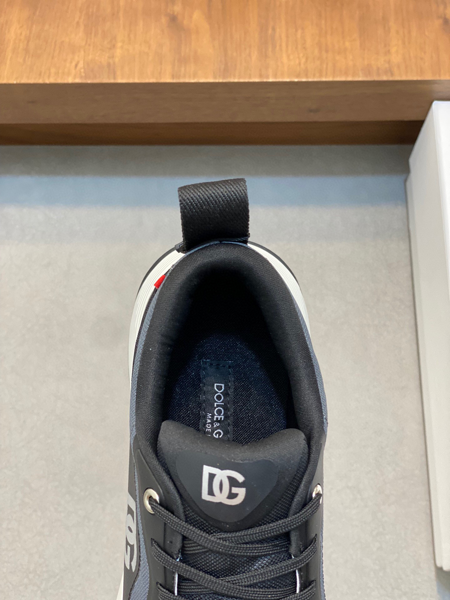 --Nuevo--Dolce&Gabbana--DG de gama alta de los hombres zapatos deportivo-casual. Mostrador superior 